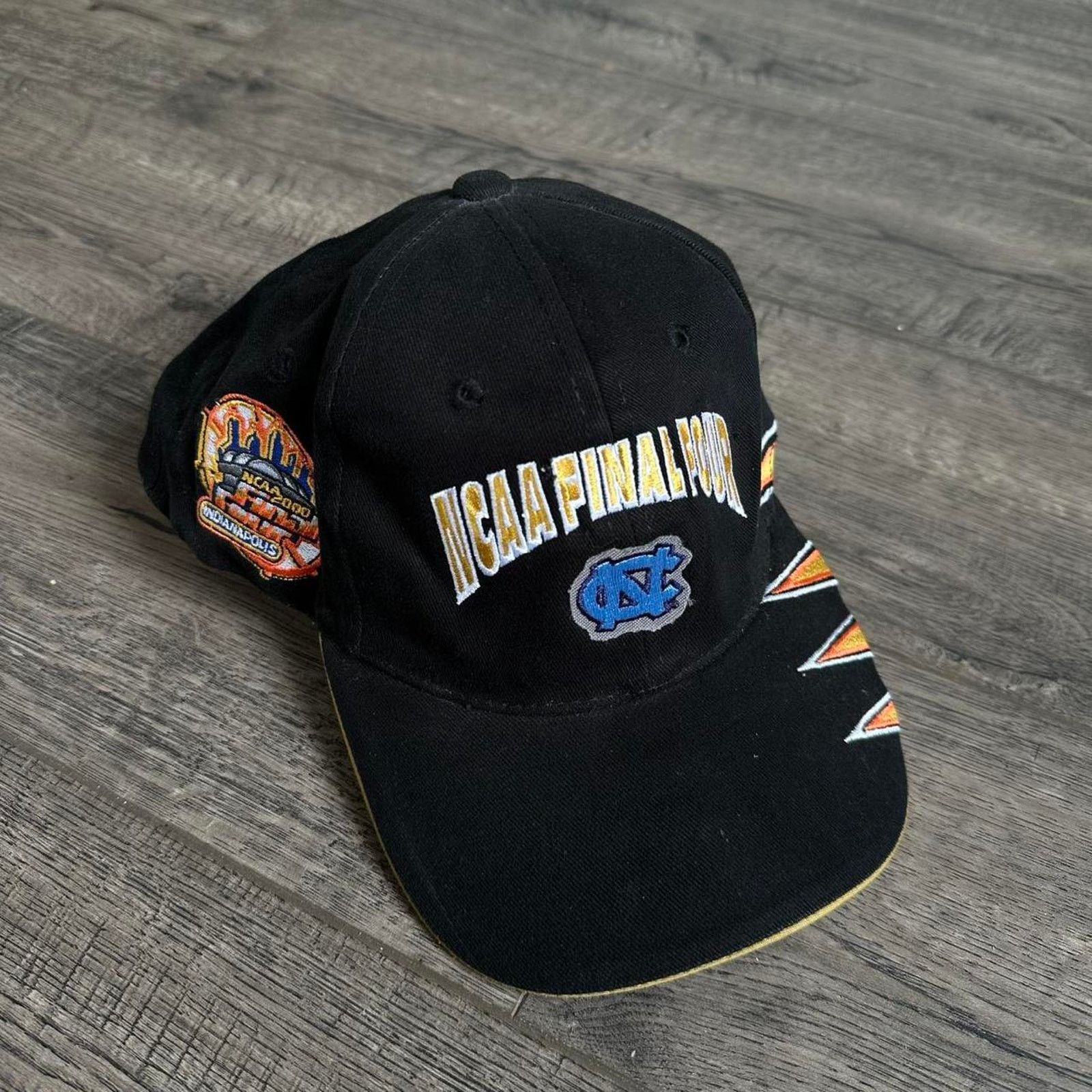 NCAA × Vintage Vintage 2000 NCAA North Carolina Final Four College SnapBack Size ONE SIZE - 3 Thumbnail