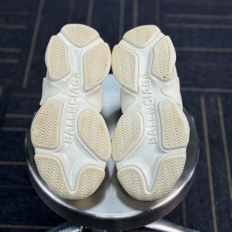 Balenciaga Balenciaga Triple Sneakers Size 37 Boxed-2506 Size US 6 / EU 39 - 6 Thumbnail