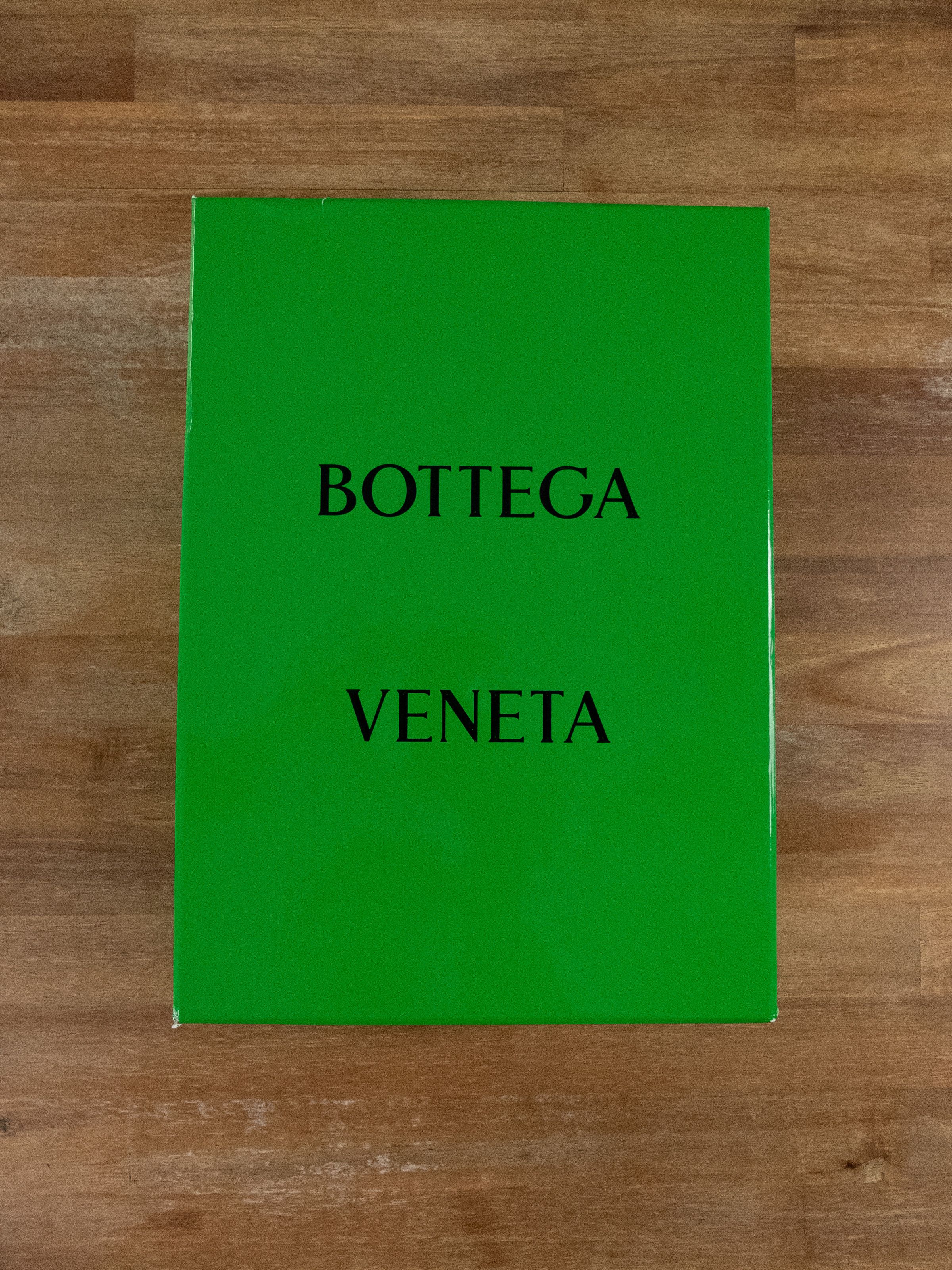 Bottega Veneta BOTTEGA VENETA cream croc embossed leather loafer mules 7 37 Size US 7 / IT 37 - 10 Thumbnail