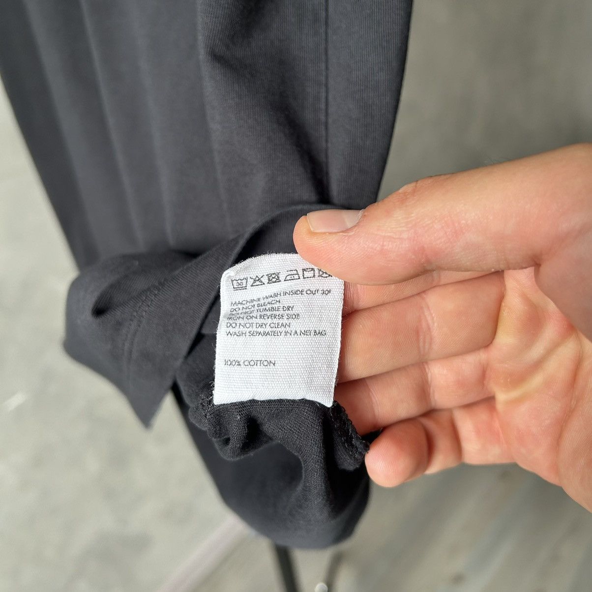 Jacquemus Jacquemus Nylon Pocket T Shirt Size US S / EU 44-46 / 1 - 8 Thumbnail