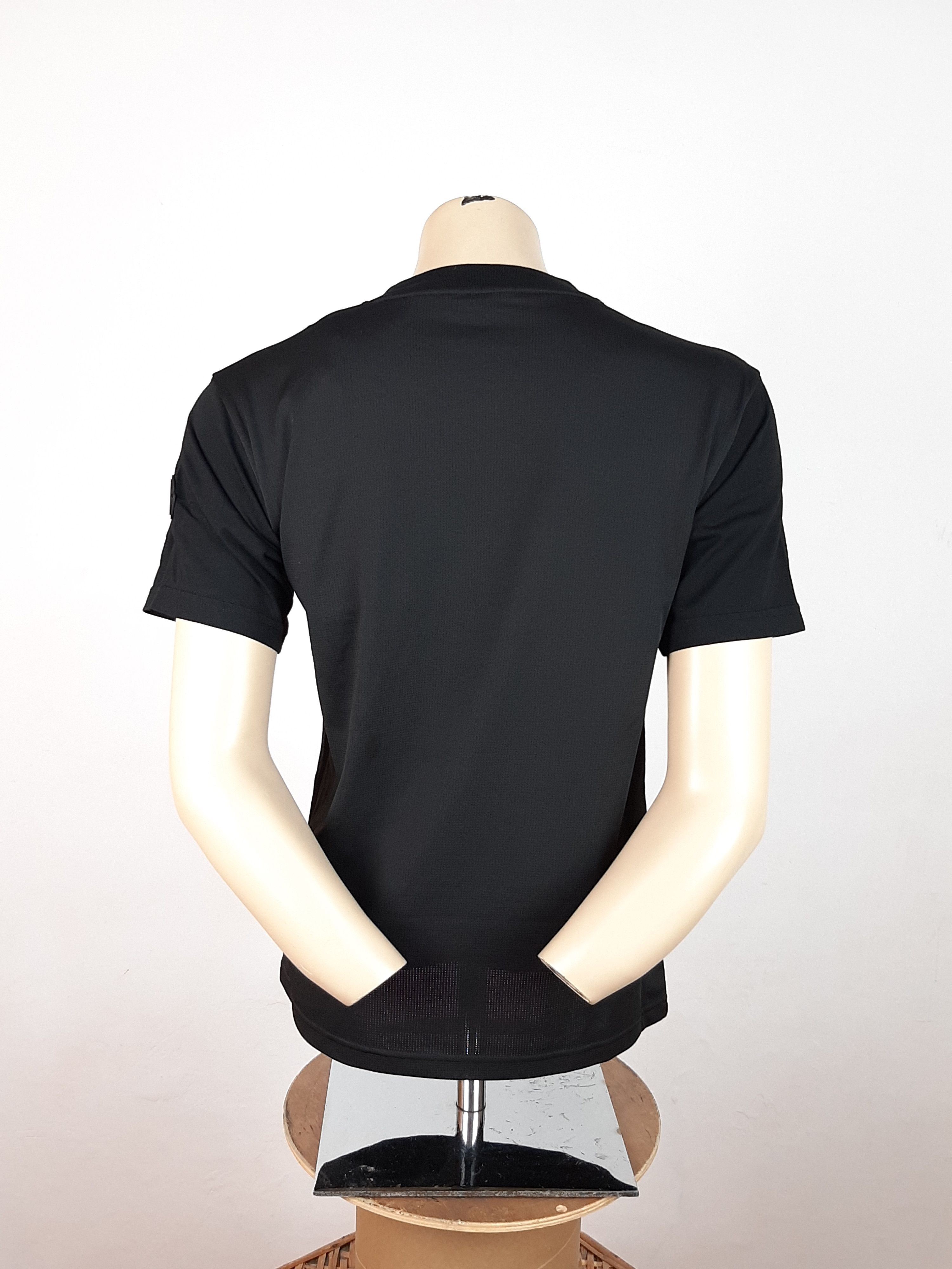 Moncler Moncler T-Shirt Black Women's Size S Mesh Back Size S / US 4 / IT 40 - 3 Thumbnail