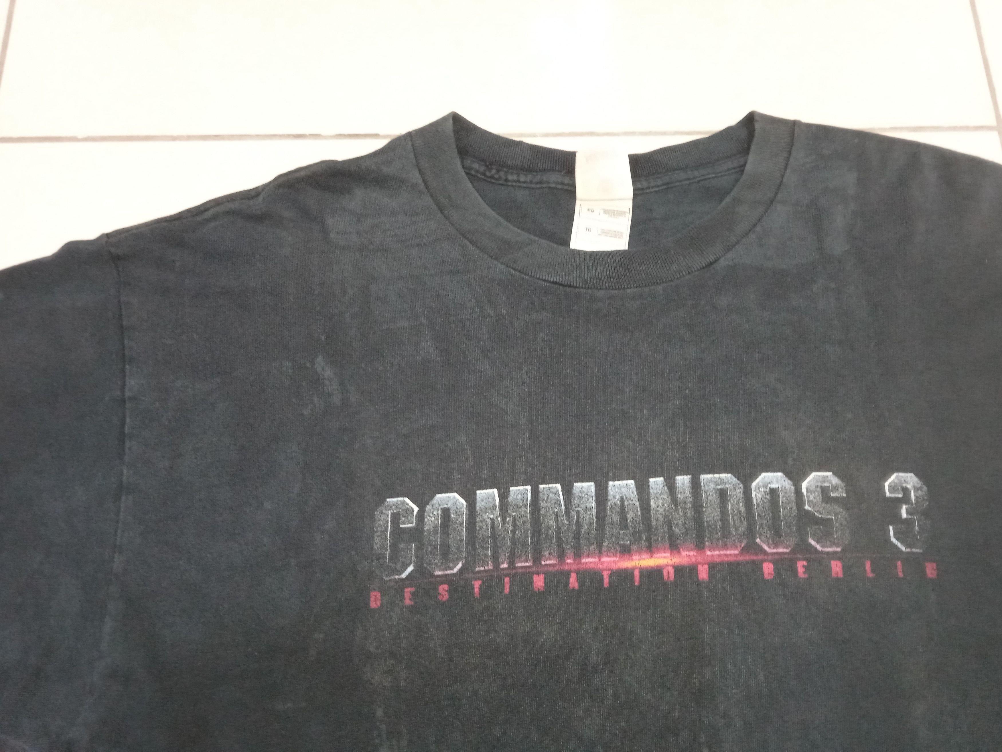 Vintage Vintage 2000s Commandos 3 Destination Berlin T Shirt Xbox Size US XL / EU 56 / 4 - 4 Thumbnail