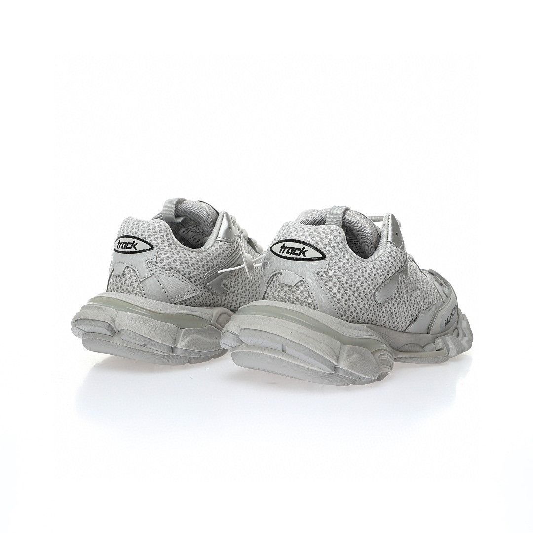 Balenciaga o1mt1gz0824 Track.3 Sneaker in Light Gray Size US 12 / IT 42 - 7 Thumbnail