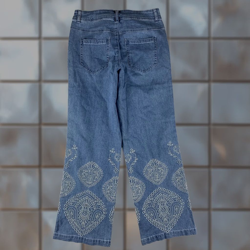 Vintage LASCANA Jeans Wide Leg Womens Size 6 Blue Embroidered Cropped 30x30 Flat Lay 30x30 Jeans Womens Mens? Size 28" / US 6 / IT 42 - 1 Thumbnail