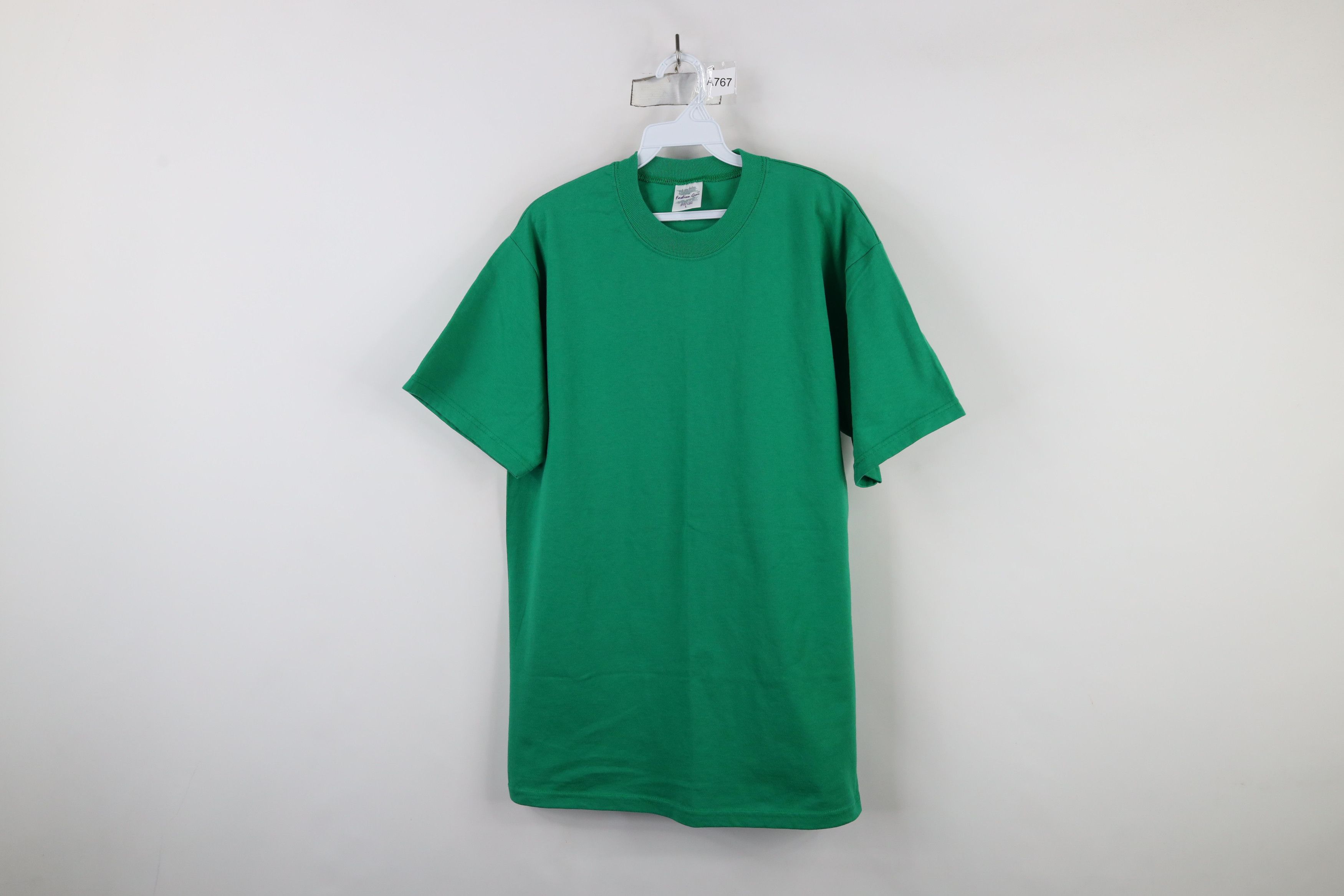 Vintage Deadstock Vintage 90s Streetwear Short Sleeve T-Shirt Green Size US L / EU 52-54 / 3 - 1 Thumbnail