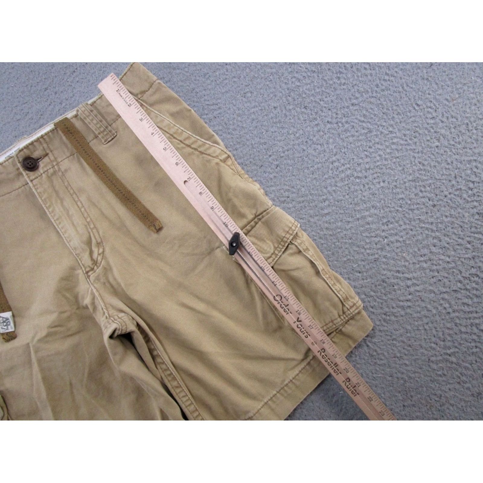 Vintage VINTAGE Aeropostale Mens Baggy Drawstring Cargo Shorts Size 32 Beige Cotton Cargo Pocket 90s Summer Mens Size US 32 / EU 48 - 4 Thumbnail
