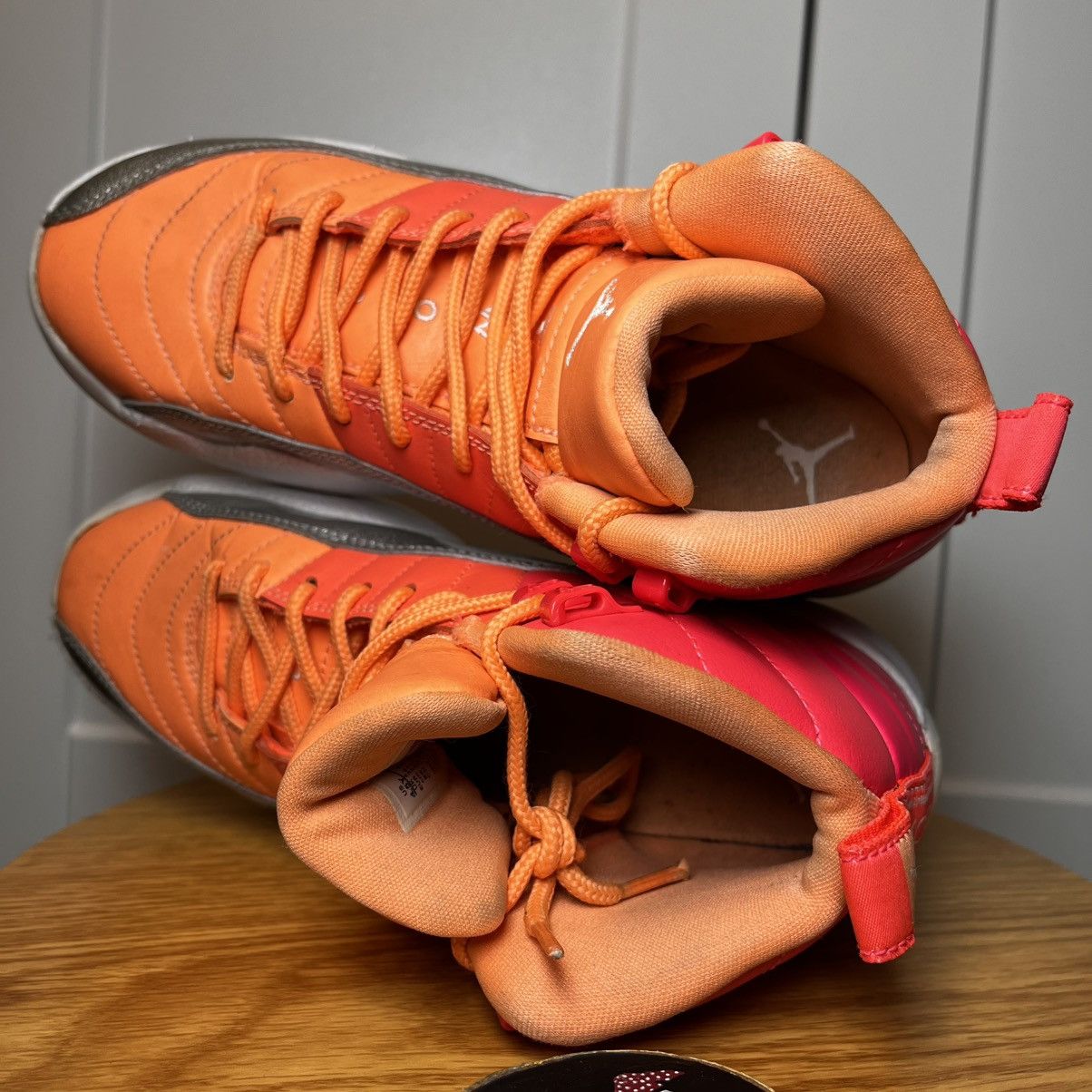 Jordan Brand Women’s Air Jordan 12 Retro GS 'Sunrise - Preloved 7W Size US 7 / EU 40 - 11 Thumbnail