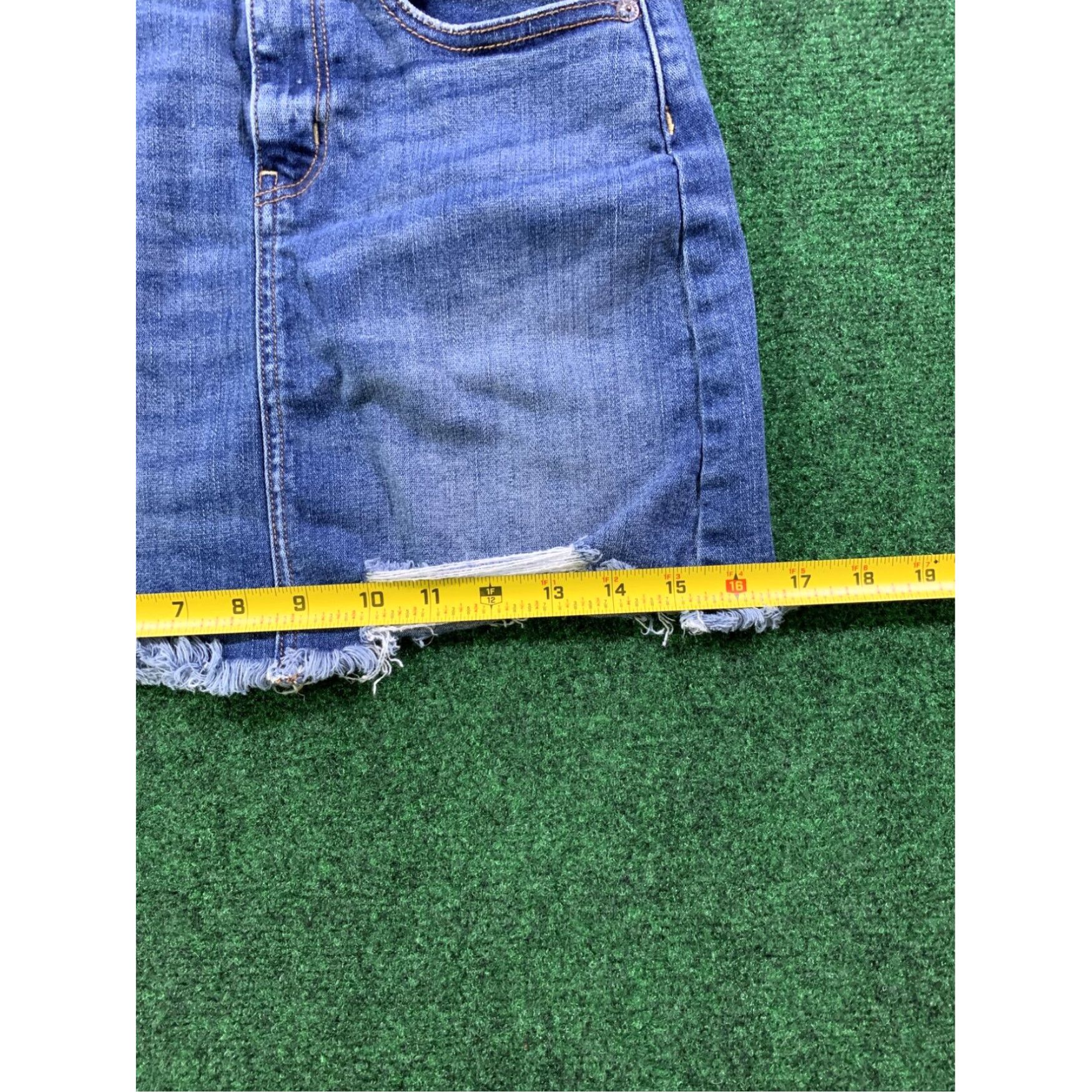 American Eagle Outfitters American Eagle Jean Skirt Size 0 Super Stretch X Hem Blue Size 25" / US 0 / IT 36 - 5 Thumbnail