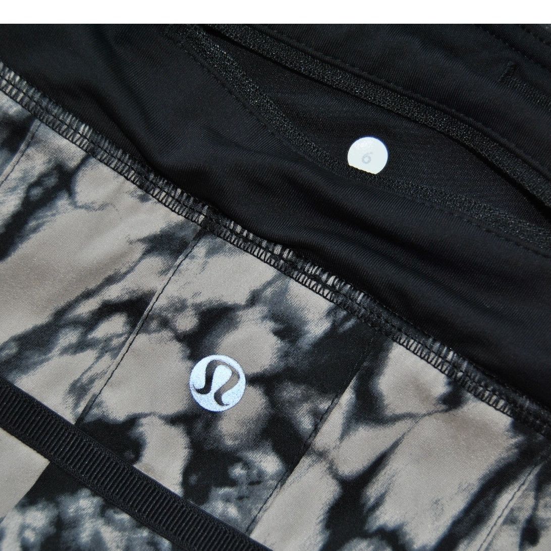 Lululemon Lululemon Skirt Black White Size: 6 Size 28" / US 6 / IT 42 - 8 Thumbnail