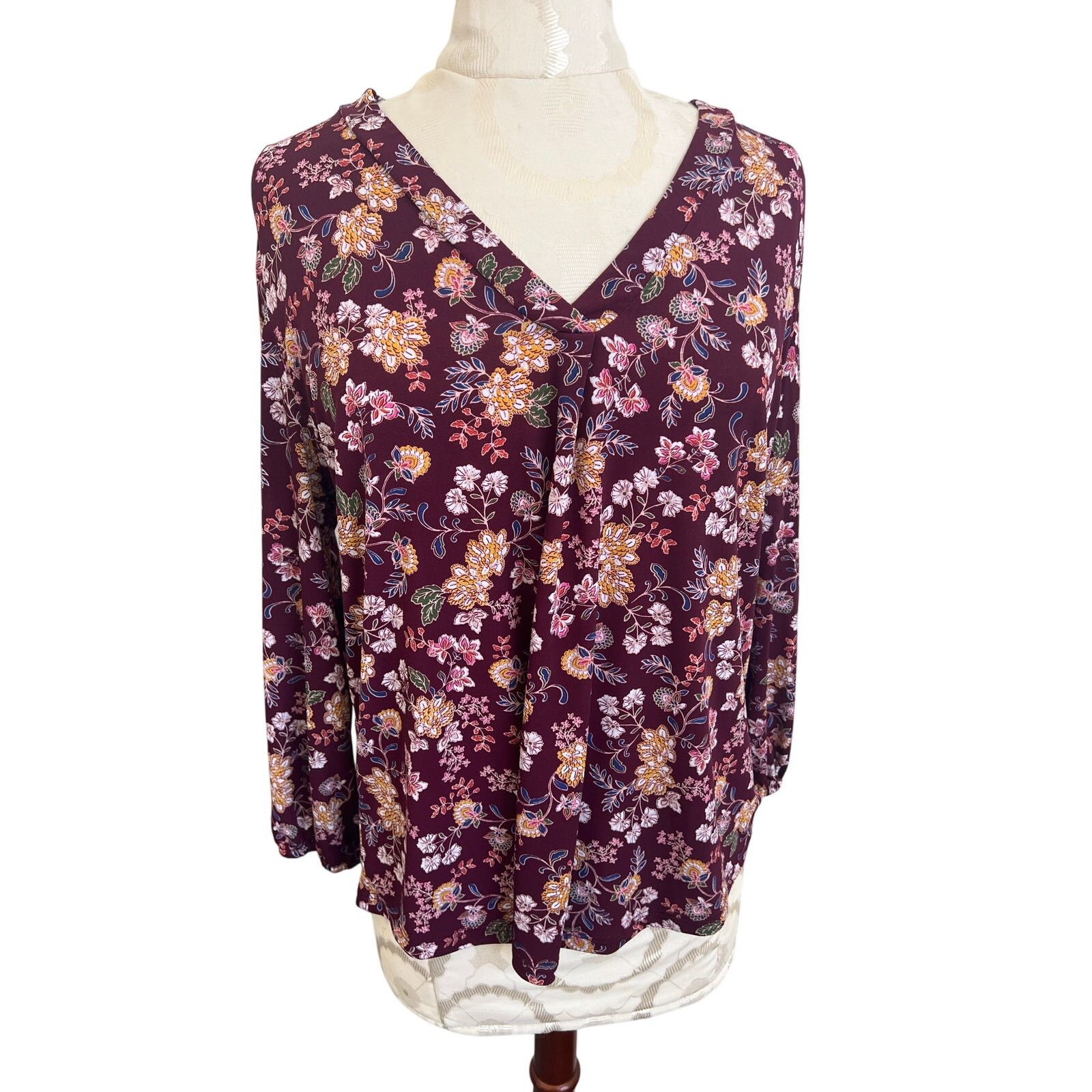 Vince Camuto Vince Camuto Floral Long Sleeve V-Neck Blouse Medium Size M / US 6-8 / IT 42-44 - 1 Thumbnail
