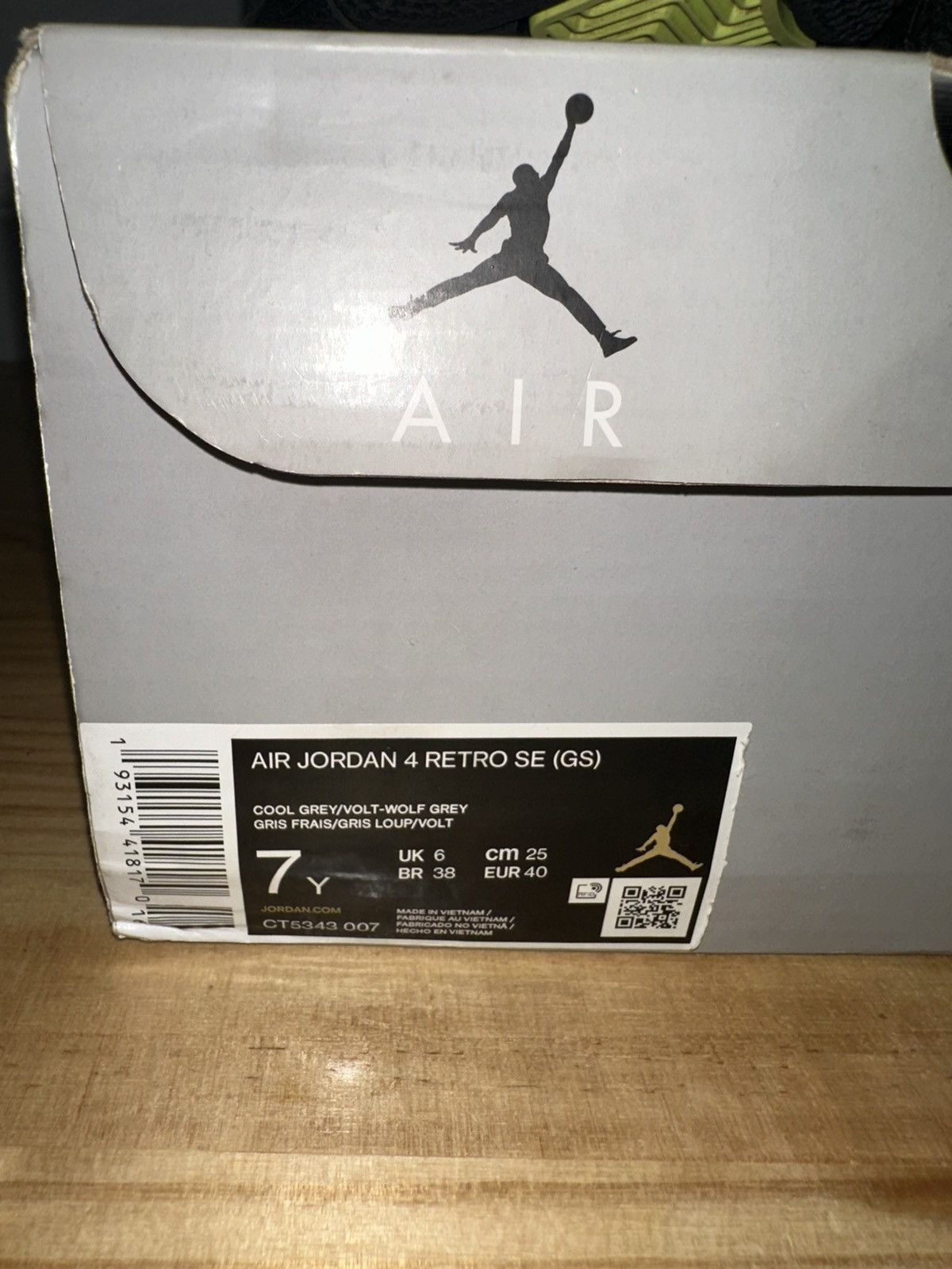 Jordan Brand Jordan 4 SE 95 neon Size US 7 / EU 40 - 8 Thumbnail