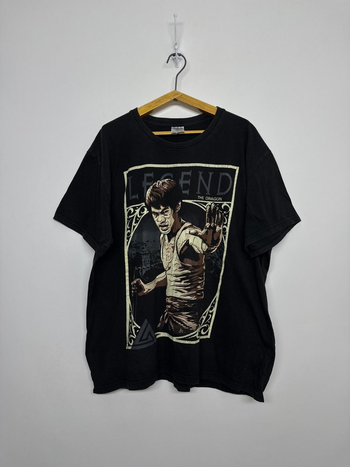 Vintage Vintage Y2k Legend The Dragon T-Shirt 00’s Size US XL / EU 56 / 4 - 4 Thumbnail
