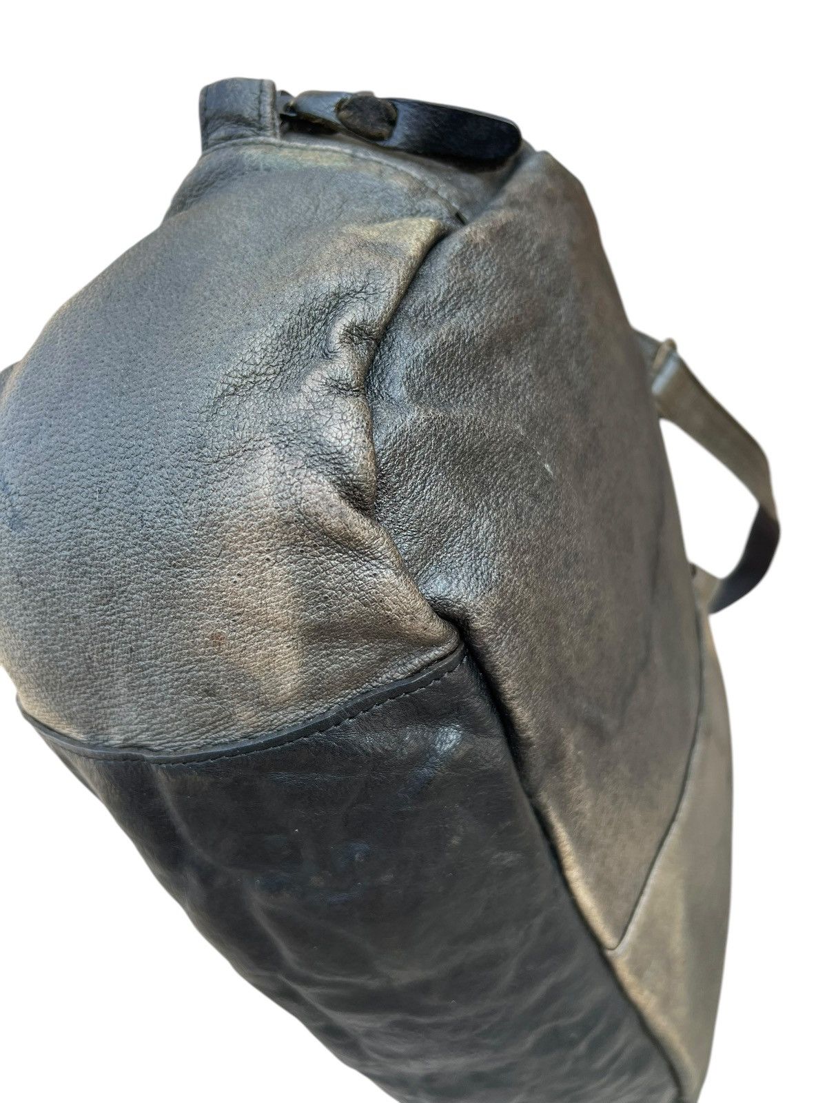 Japanese Brand Butler Verner Sails Japan Distressed Patina Leather Bag Size ONE SIZE - 12 Thumbnail