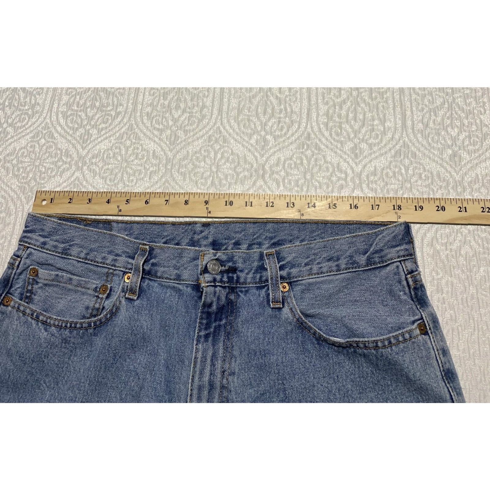 Levi's Levi's Jeans Mens Relaxed Levi's 550 36x32 Denim Medium Blue Cotton 5-Pocket Classic Zip Fly Mens Size US 36 / EU 52 - 5 Thumbnail
