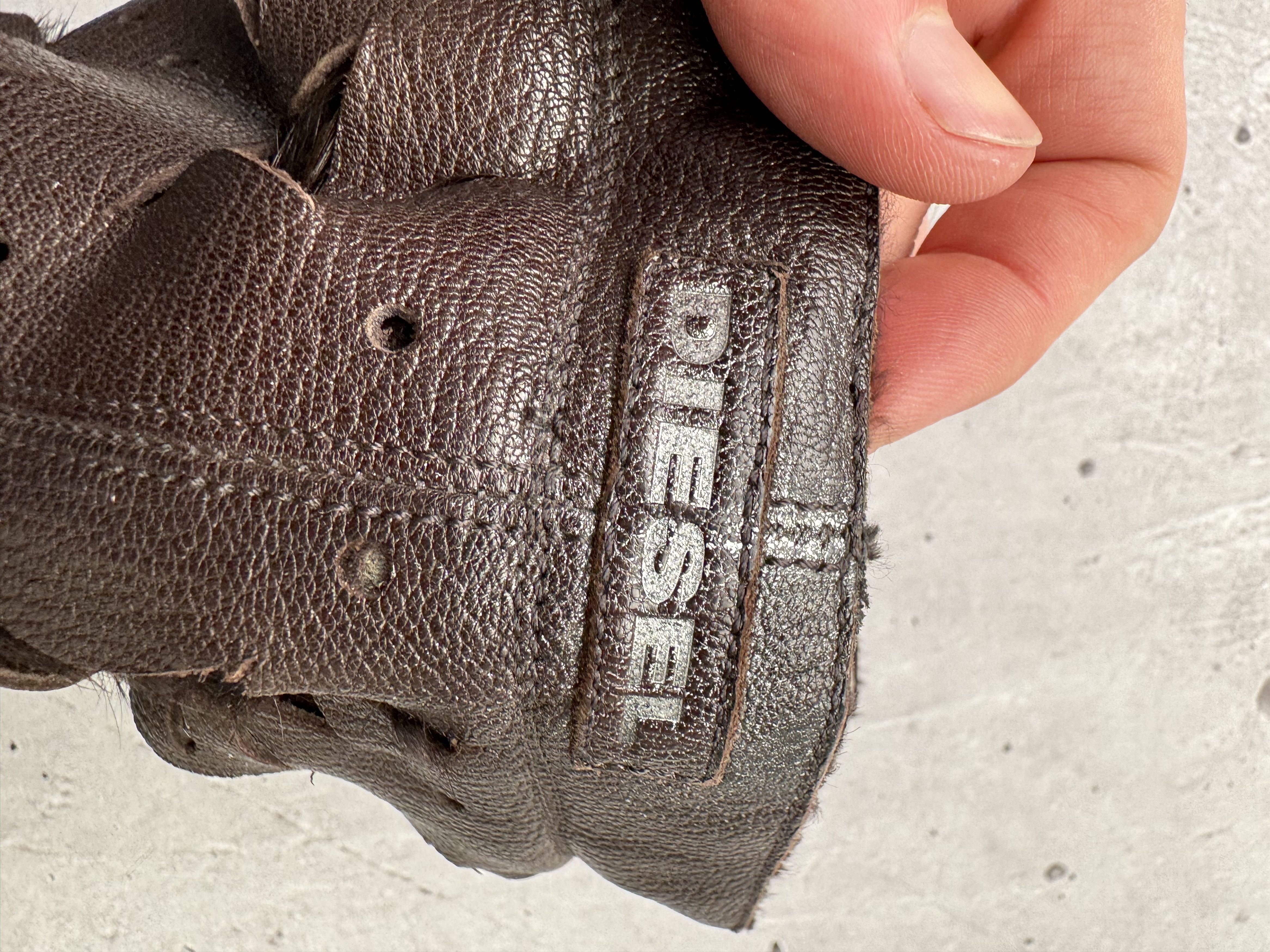 Diesel Diesel Vintage Fur-Leather Boots Size US 7 / IT 37 - 15 Thumbnail