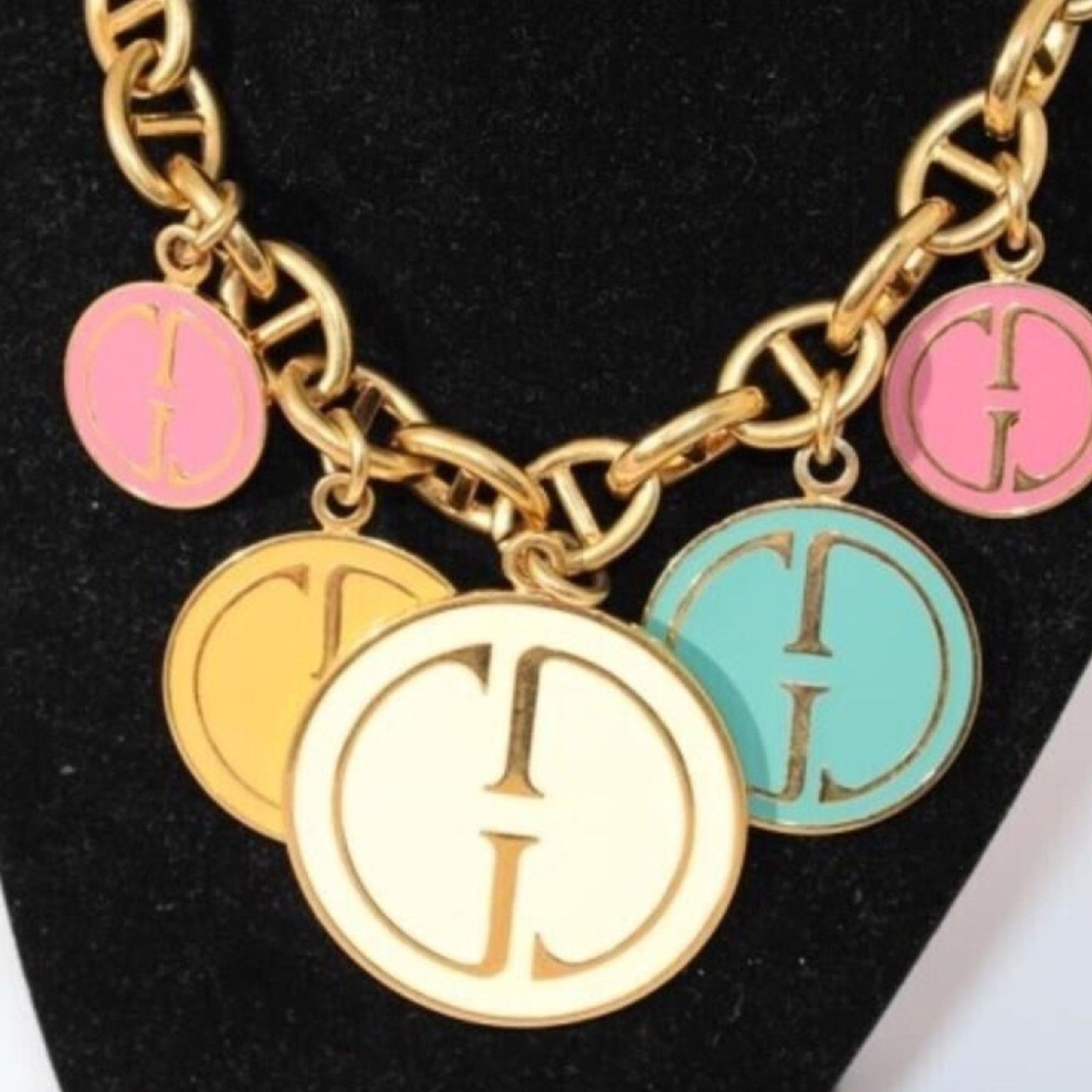 Gucci Vintage Gucci Chunky medallion necklace Size ONE SIZE - 2 Thumbnail