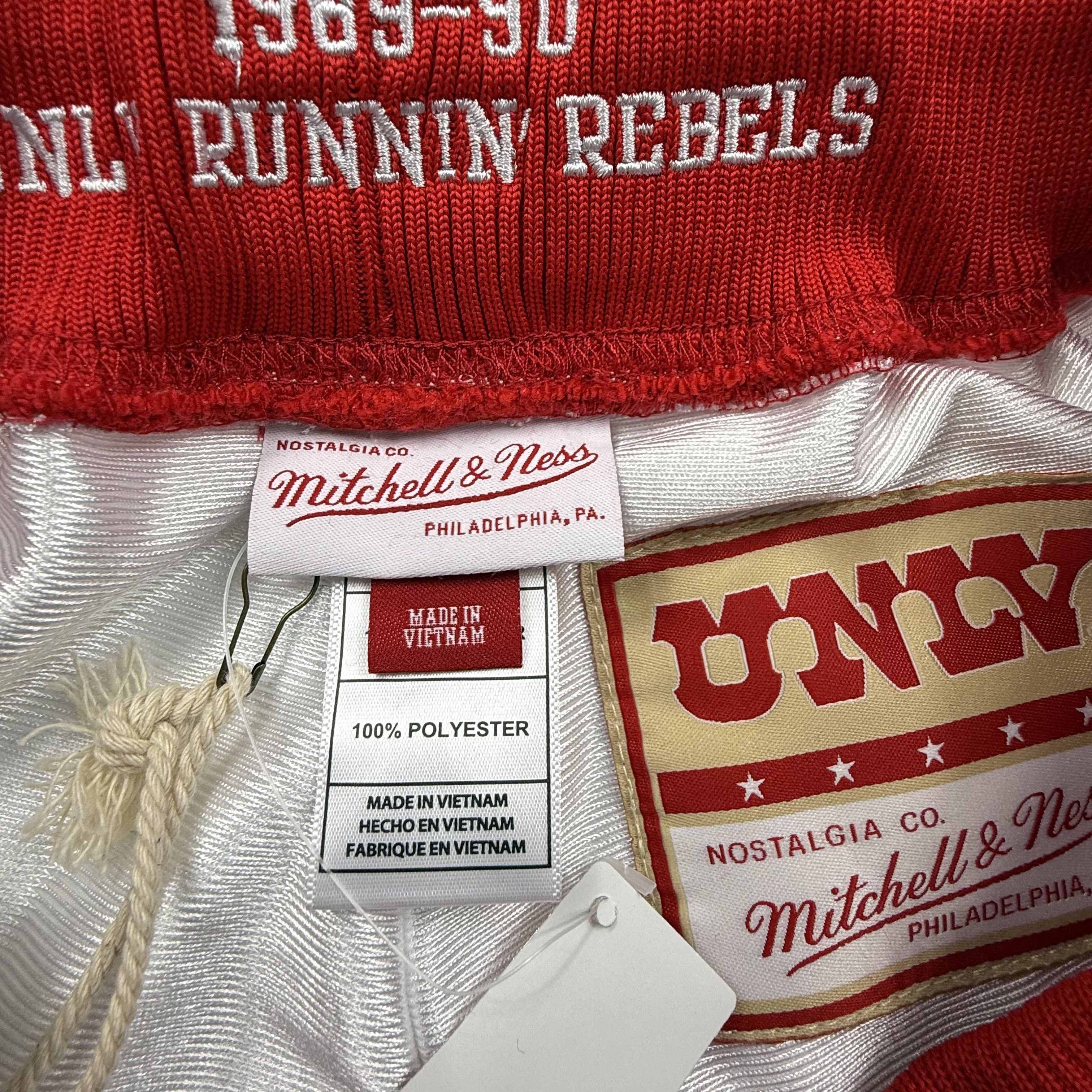 Mitchell & Ness Mitchell & Ness UNLV Runnin Rebels 1989-90 Swingman Shorts Size US 40 / EU 56 - 2 Thumbnail