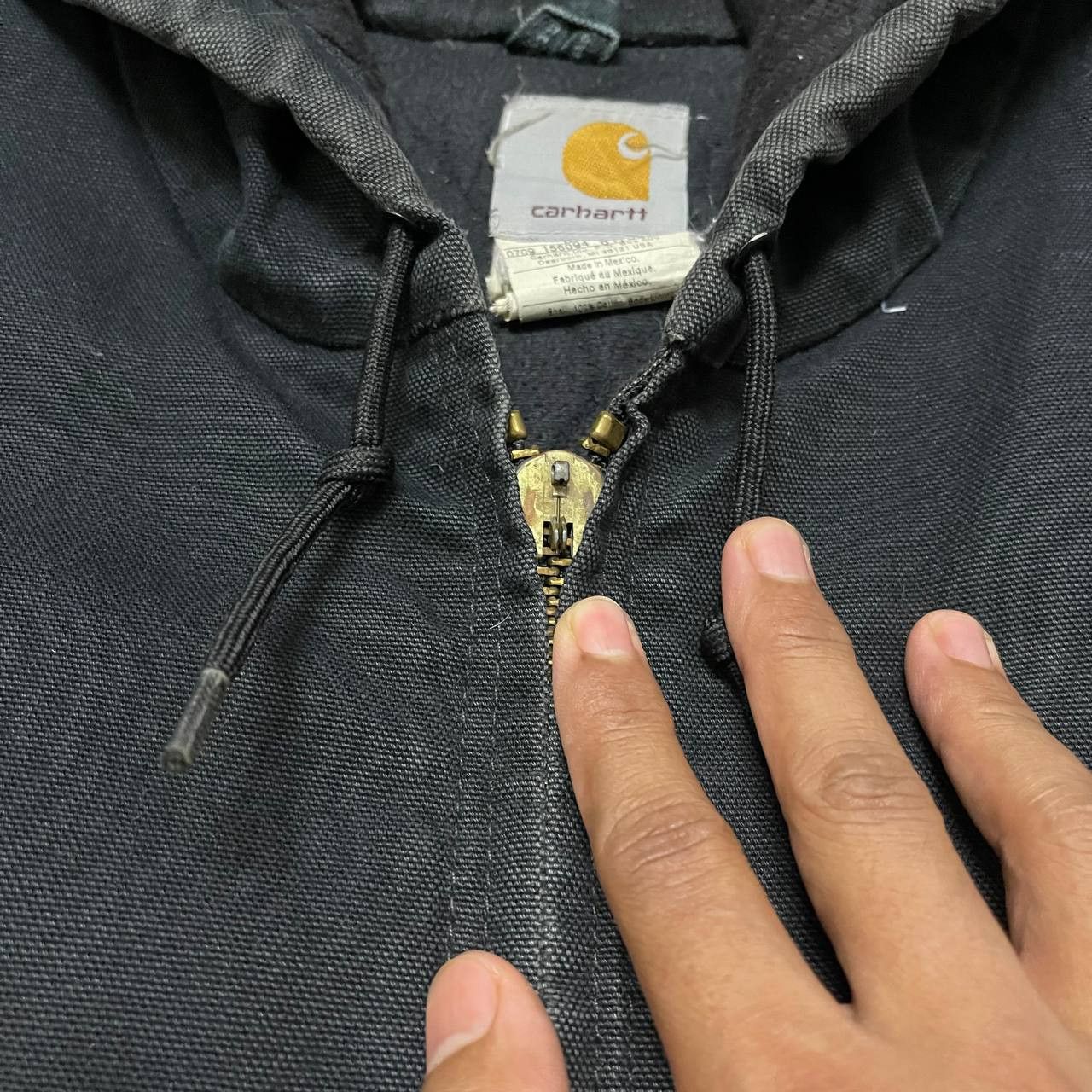 Carhartt Vintage Carhartt Distressed Active Jacket J140 BLk Size US XXL / EU 58 / 5 - 7 Thumbnail