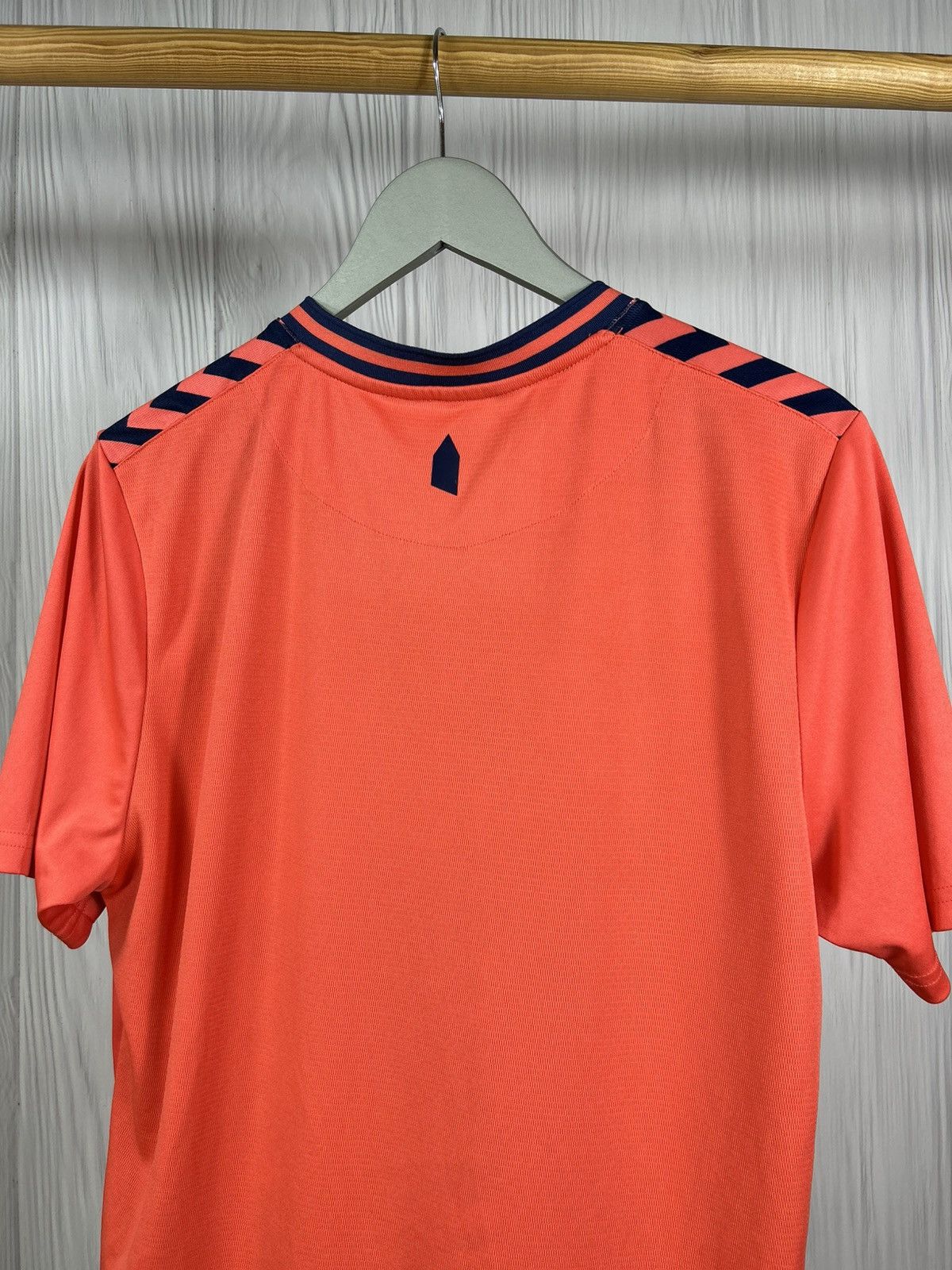 Hummel Everton FC 2023-24 Away Soccer Jersey Size M Hummel Size US M / EU 48-50 / 2 - 7 Thumbnail