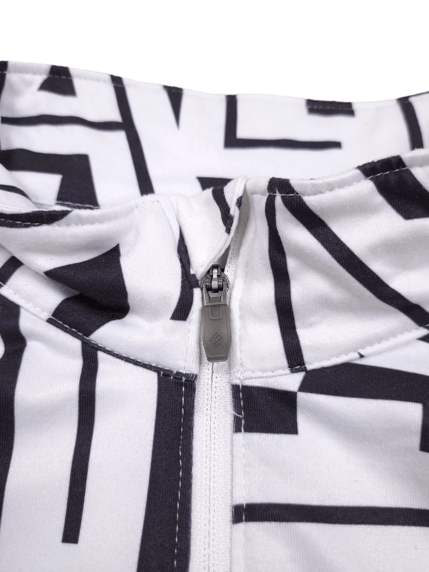 Columbia × Vintage 💎 Columbia Omni-Wick Monogram Pattern Zip Sweatshirt Size US S / EU 44-46 / 1 - 6 Thumbnail