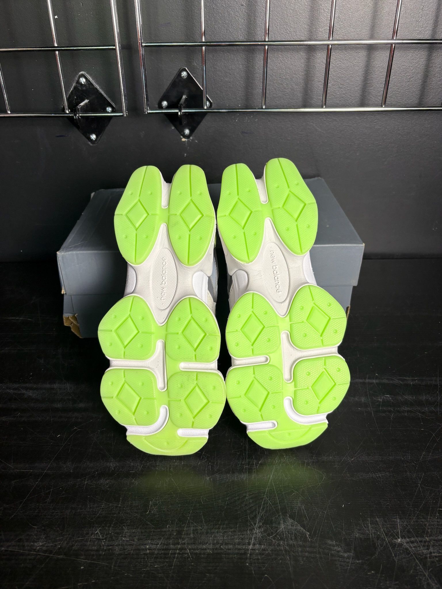 New Balance New Balance 9060 x DTLR 'Glow' Size US 5 / EU 37 - 4 Thumbnail