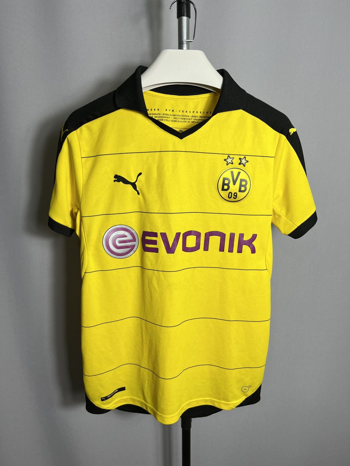 Puma BORUSSIA DORTMUND 2015 2016 HOME FOOTBALL SHIRT JERSEY PUMA Size US S / EU 44-46 / 1 - 1 Thumbnail