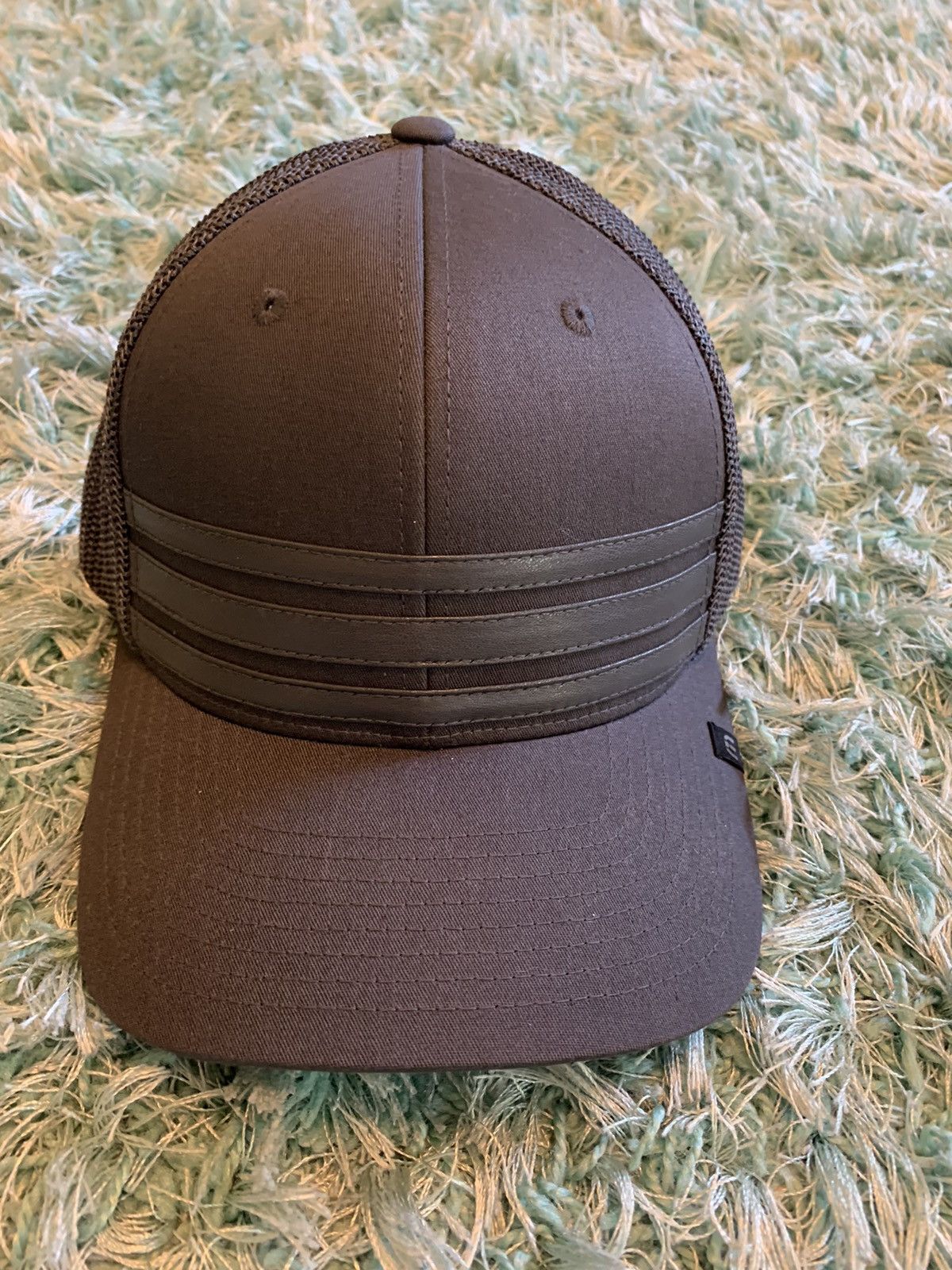 Casquette Trucker avec Étiquette Vierge Flexfit Earth Day Graphic noir