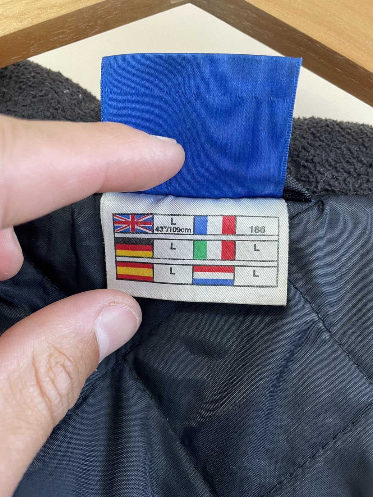 Umbro Umbro Manchester United Vintage Training Coat Jacket Size US L / EU 52-54 / 3 - 19 Thumbnail