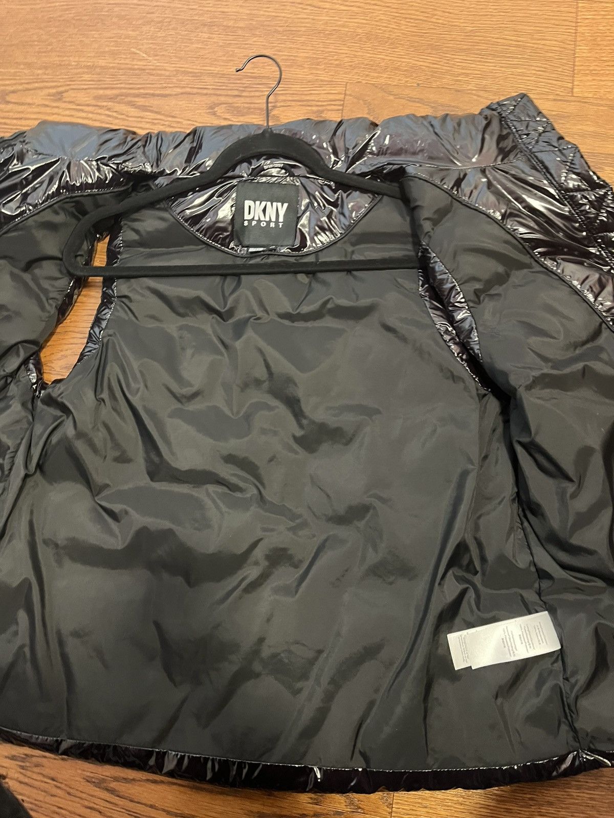 DKNY DKNY sports black glossy vest Size US XL / EU 56 / 4 - 4 Thumbnail