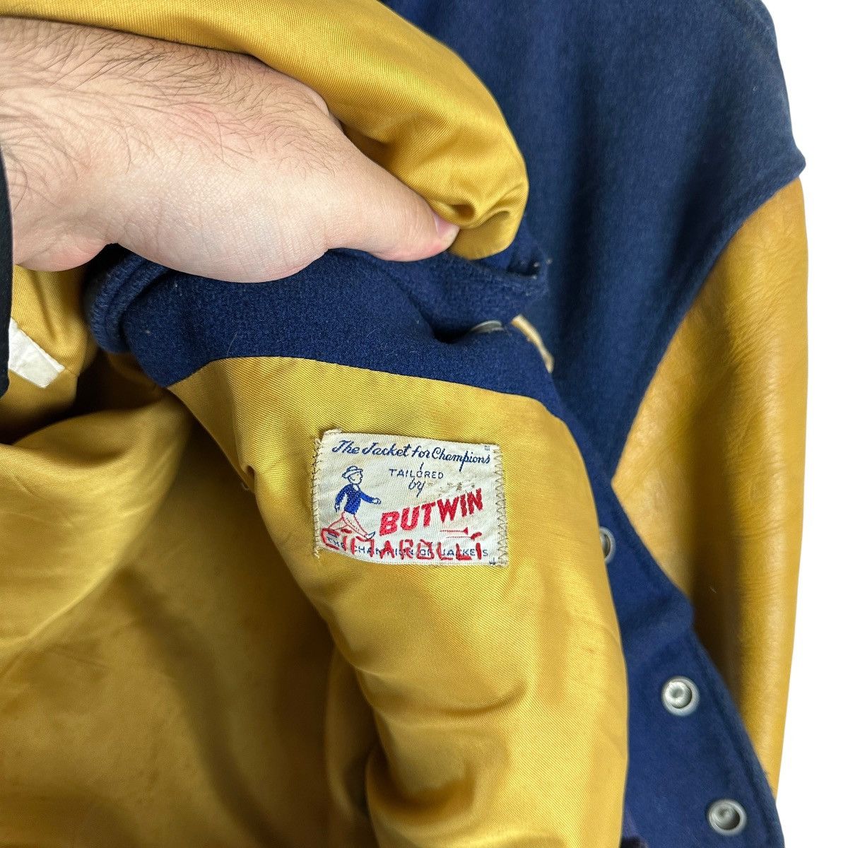 Vintage Vintage 60s Butwin CM School Letterman Varsity Jacket Size US M / EU 48-50 / 2 - 12 Thumbnail