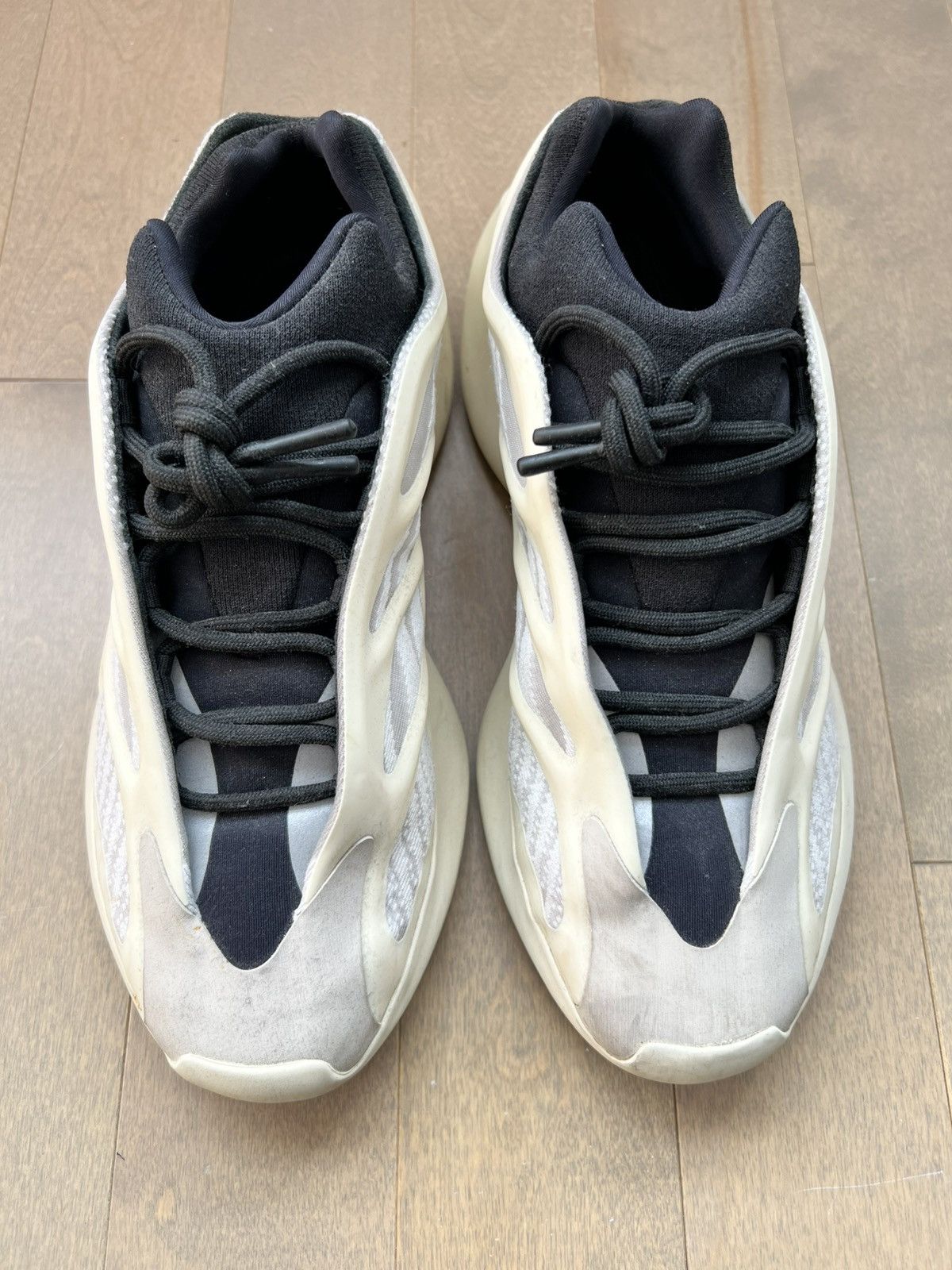 adidas gazelle silver green womens ADIDAS YEEZY 700 V3 "AZAEL"  Locker SF