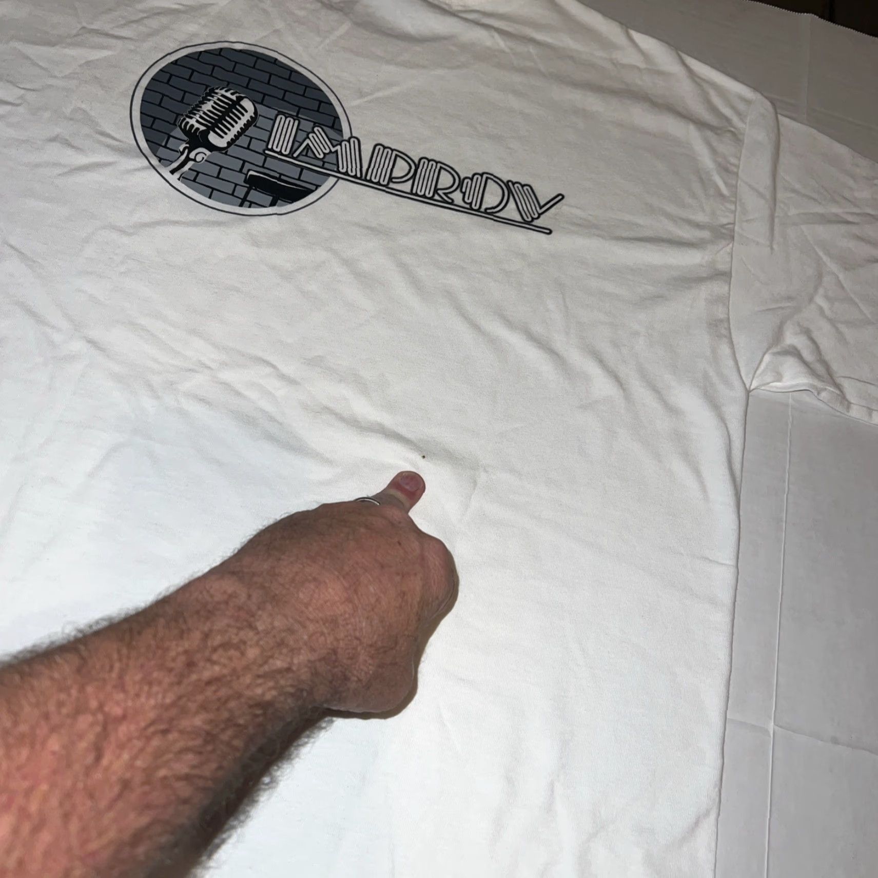 Gildan VINTAGE Gildan T-Shirt Shirt Comedians Logo Double-Sided White Large Mens Deadstock Size US L / EU 52-54 / 3 - 7 Thumbnail