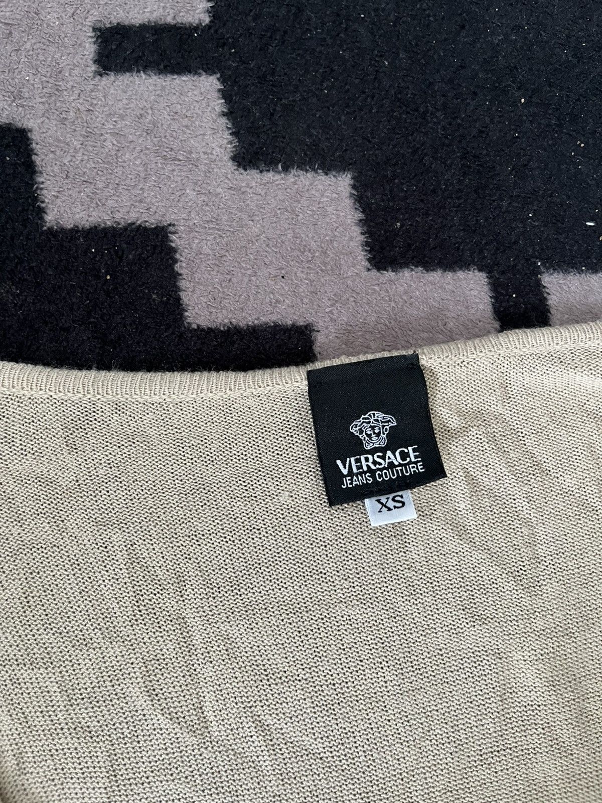 Versace Versace cardigan button knit Size XS / US 0-2 / IT 36-38 - 8 Thumbnail