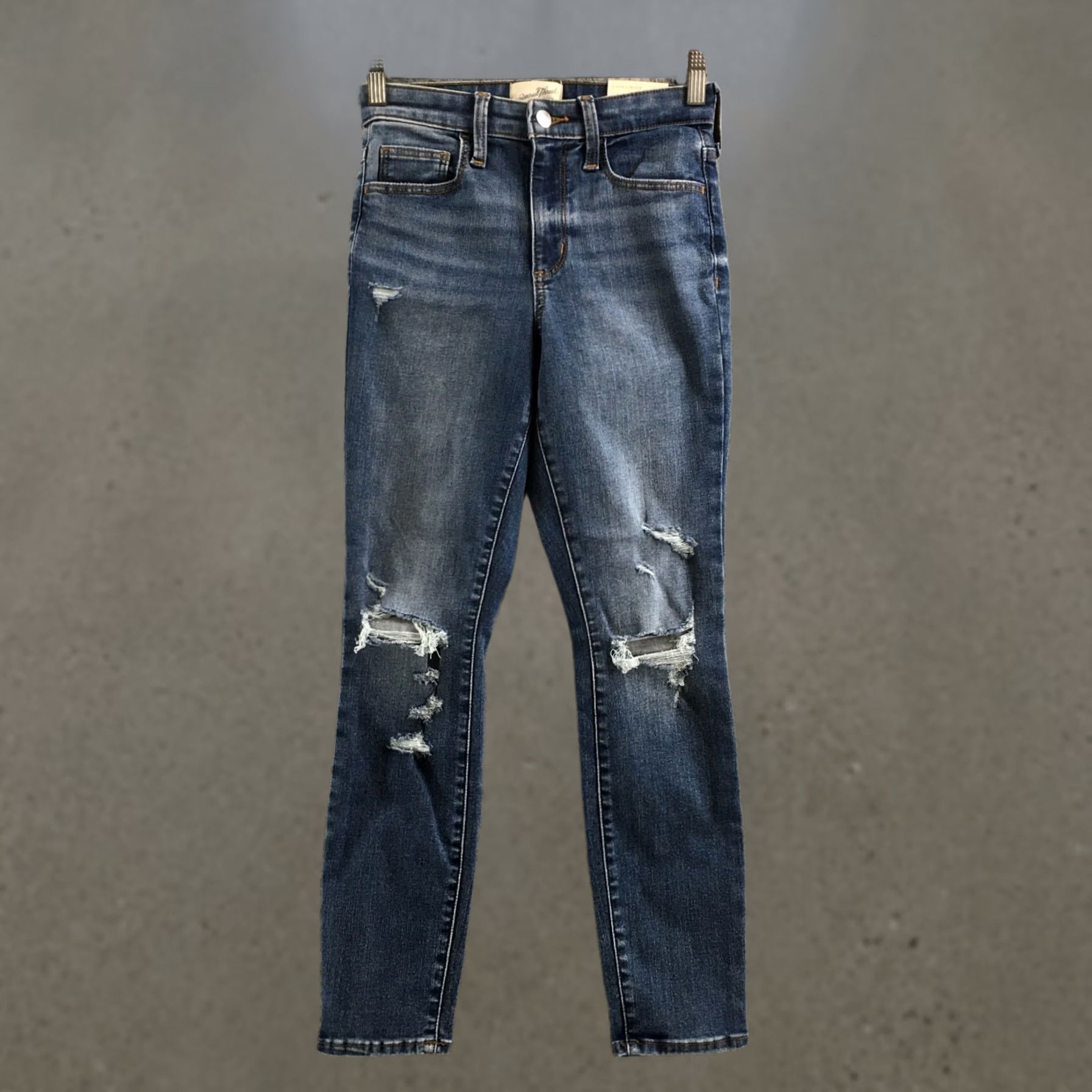 Vintage Universal Thread High Rise Skinny Jeans Womens 2S Blue Denim Distressed Zip NEW Size 26" / US 2 / IT 38 - 1 Thumbnail