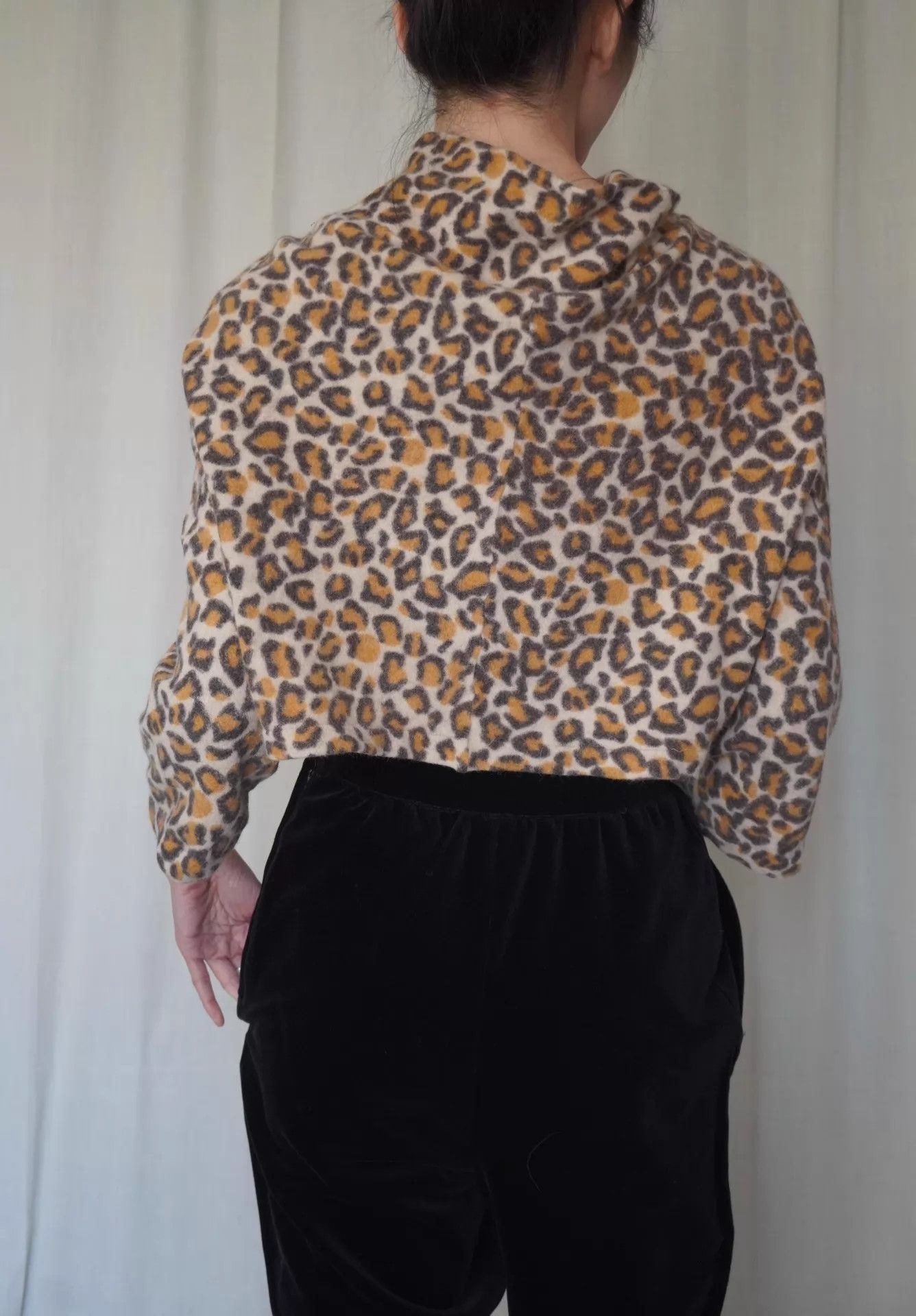 Junya Watanabe Junya Watanabe 2004 Shoulder-Baring Leopard Print Teddy Top Size S / US 4 / IT 40 - 9 Thumbnail