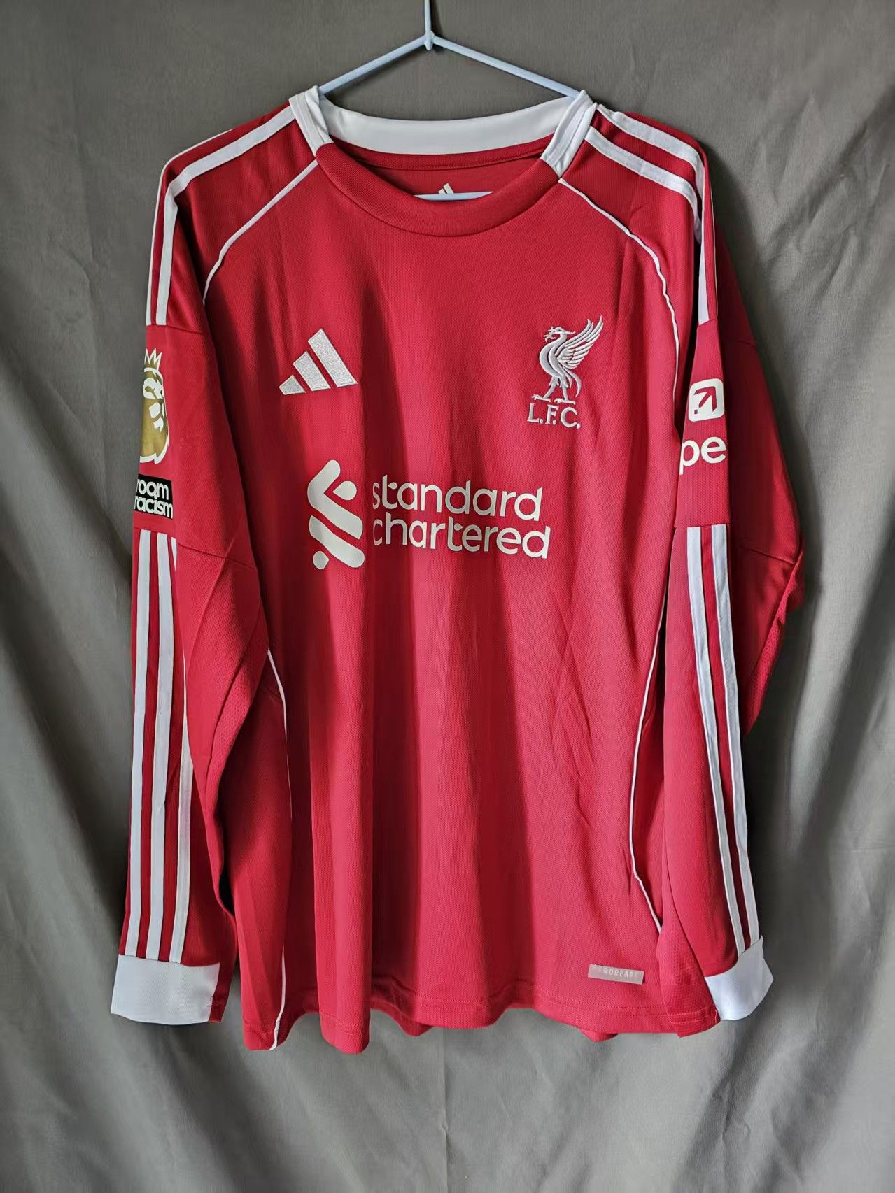 Other 2025 26 Liverpool 11 Mohamed Salah Jersey Home Longsleeve Size US M / EU 48-50 / 2 - 2 Thumbnail