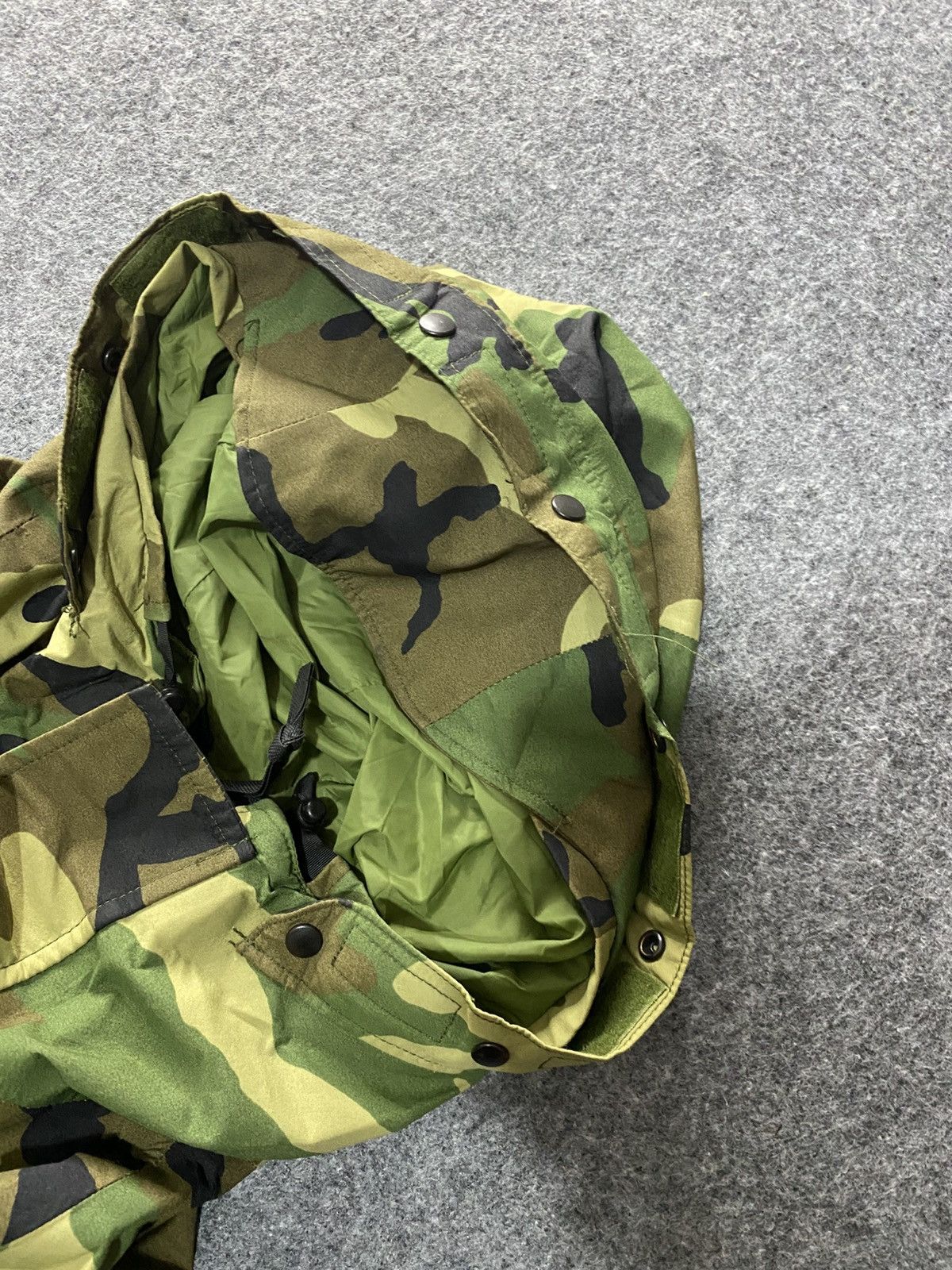 Vintage Us army ecwcs camofluage woodland jacket Size US L / EU 52-54 / 3 - 5 Thumbnail