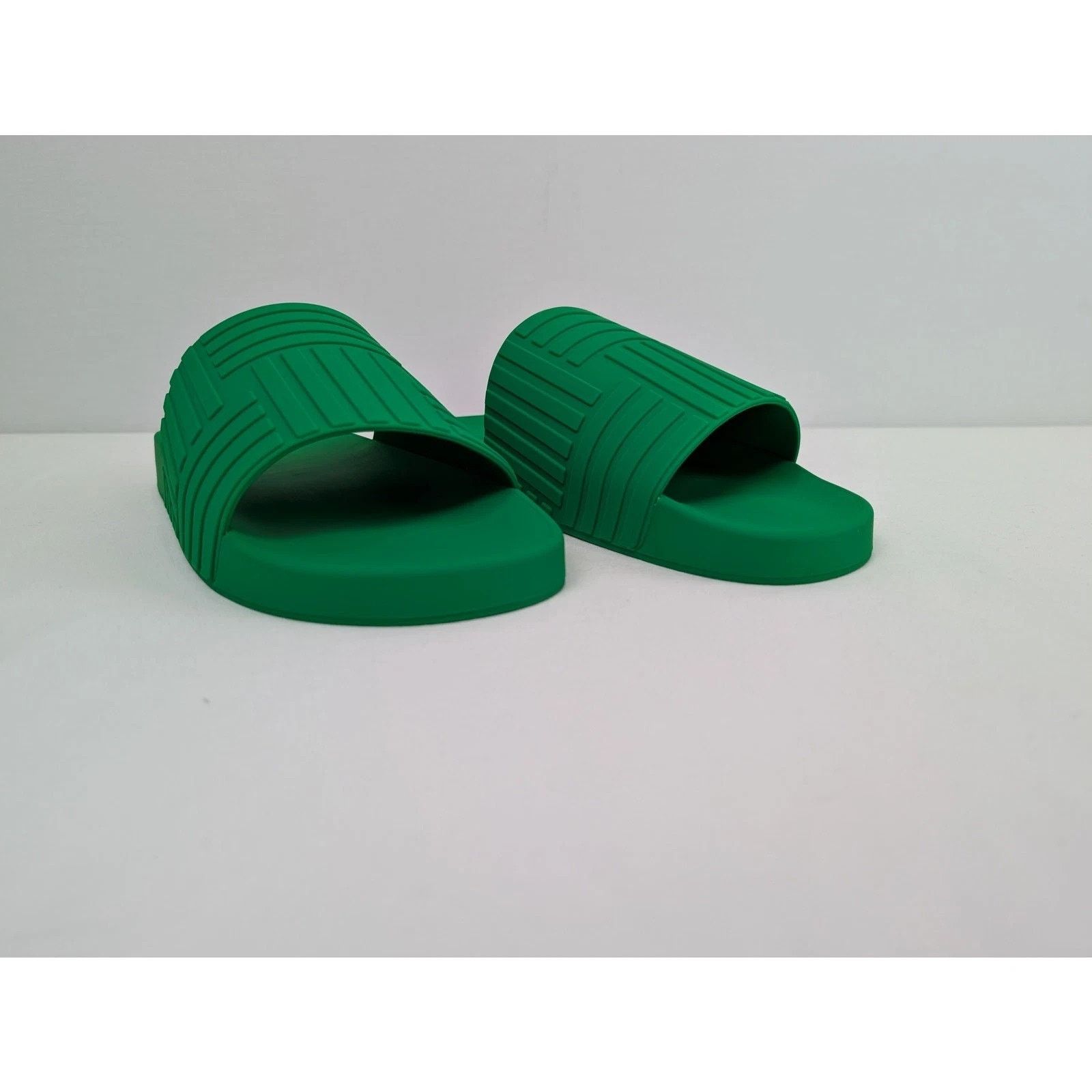 Bottega Veneta o1rshd1 Rubber Carpet Slider Sandal in Parakeet Size US 13 / EU 46 - 5 Thumbnail