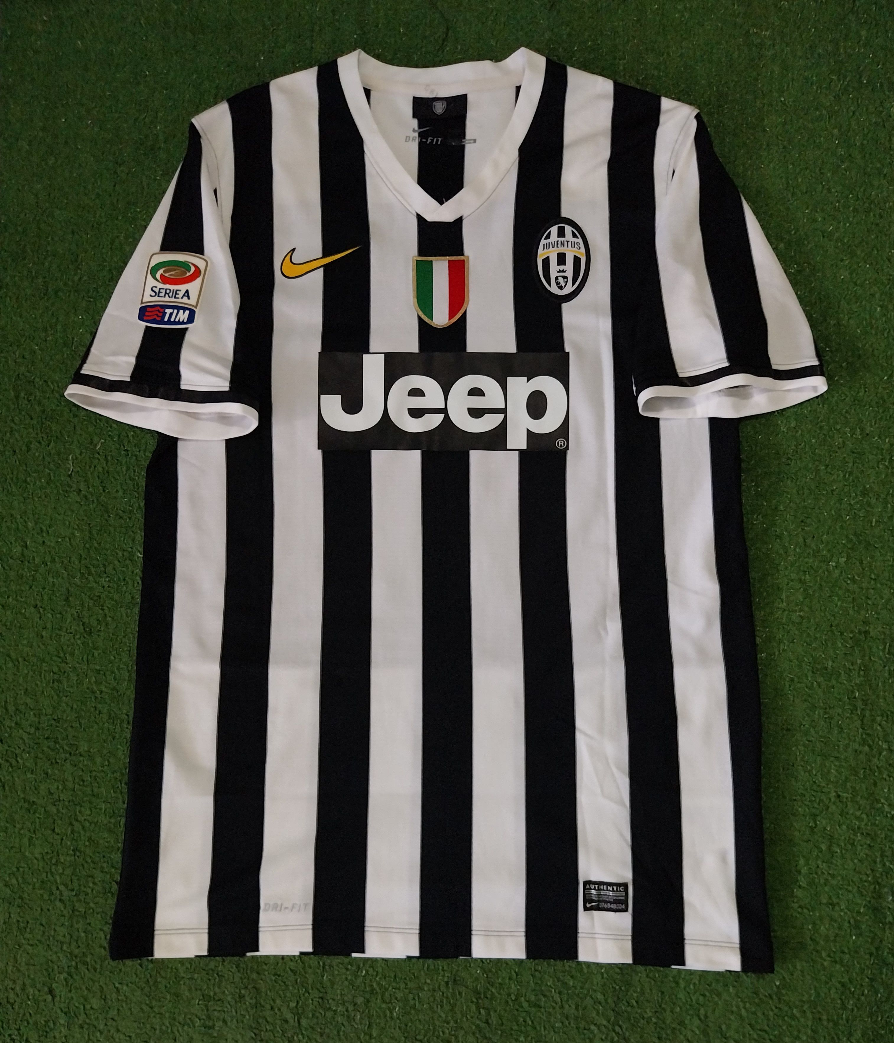 Nike Juventus home 2013/2014 andrea pirlo jersey football Size US L / EU 52-54 / 3 - 1 Thumbnail