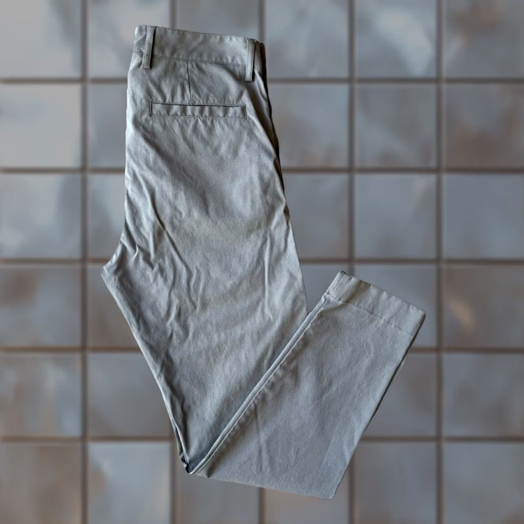 Outlier Outlier Pants 30 Light Khaki Bomb Dungarees Outdoors Workwear Utility Golf Pants 31 Men Khakis Beige Solid Athleisure Outdoor Mens Size US 31 - 1 Thumbnail