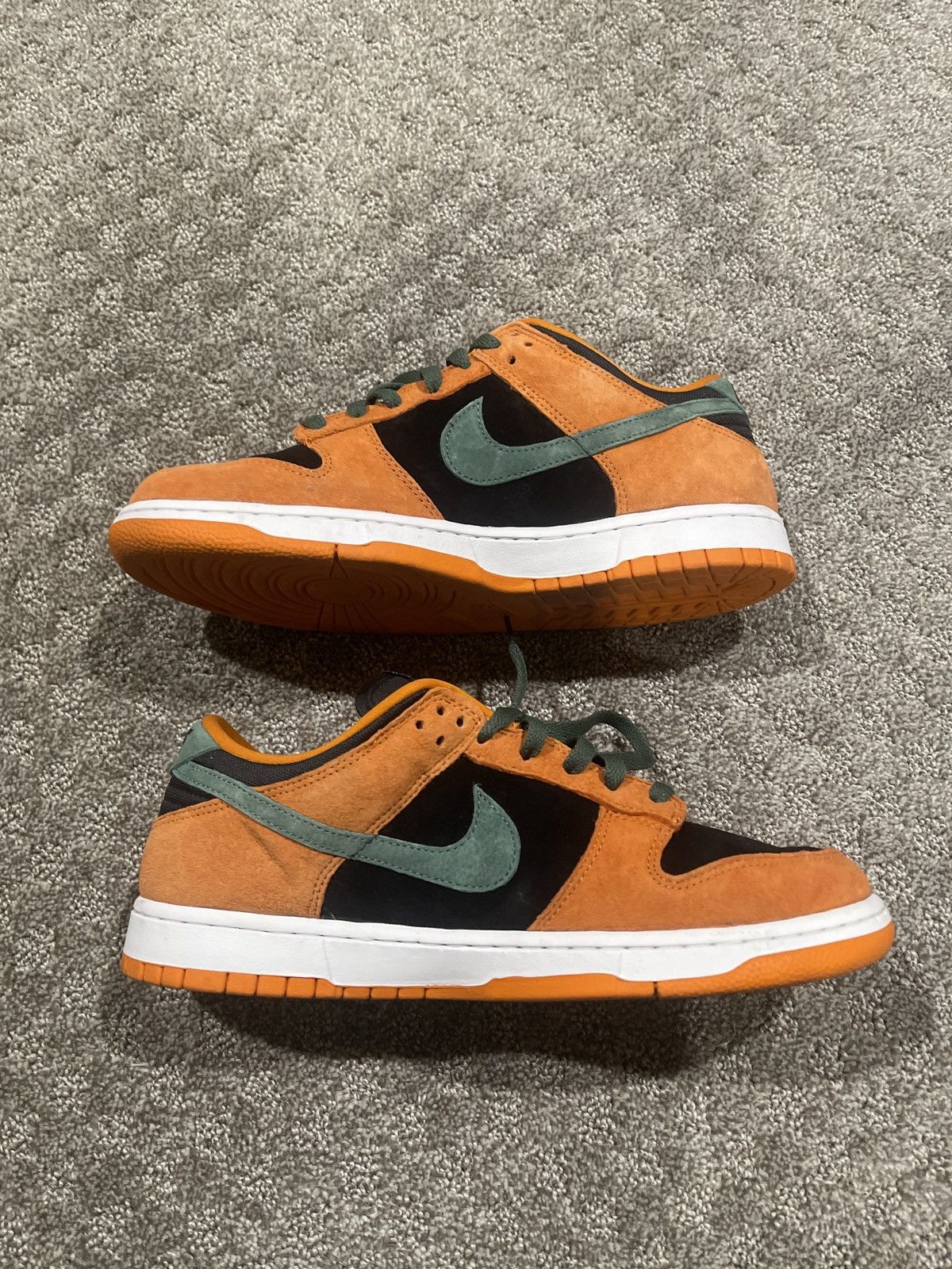 Nike Nike Dunk Low SP CERAMIC Size US 10.5 / EU 43-44 - 2 Thumbnail