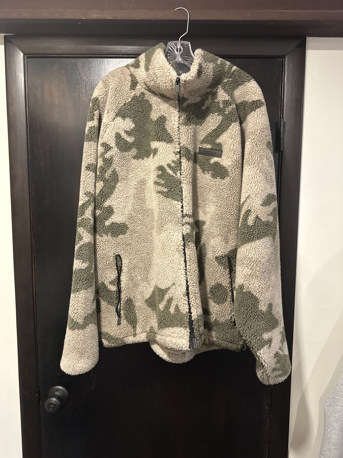 Essentials Fear of God Essentials Camo Fleece Zip Up Jacket Size US XL / EU 56 / 4 - 1 Thumbnail