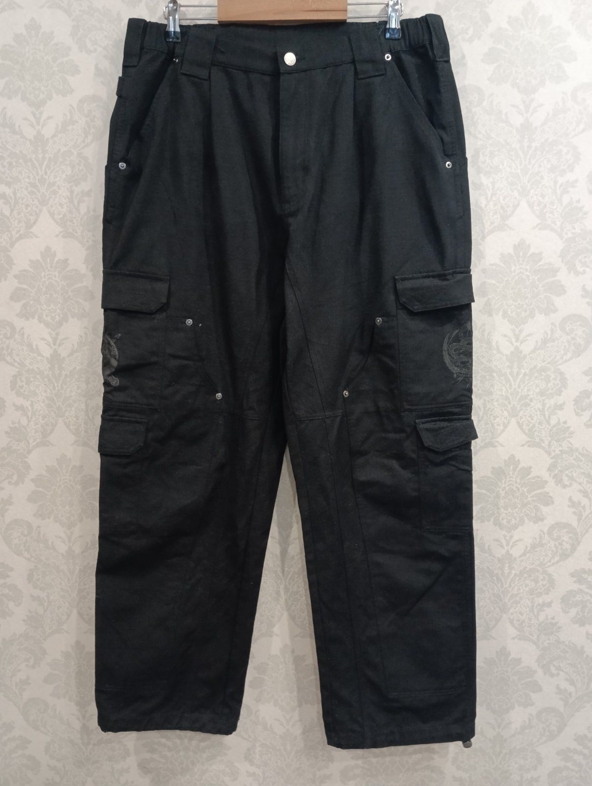 Unknown London Unknown London BLACK EMBROIDERED CARGOS pants Size US 34 / EU 50 - 2 Thumbnail