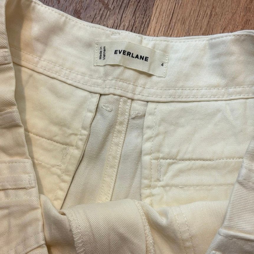 Everlane NWOT Everlane The Utility Short in Buttersoft In Bone Size 4 Size 27" / US 4 / IT 40 - 6 Thumbnail