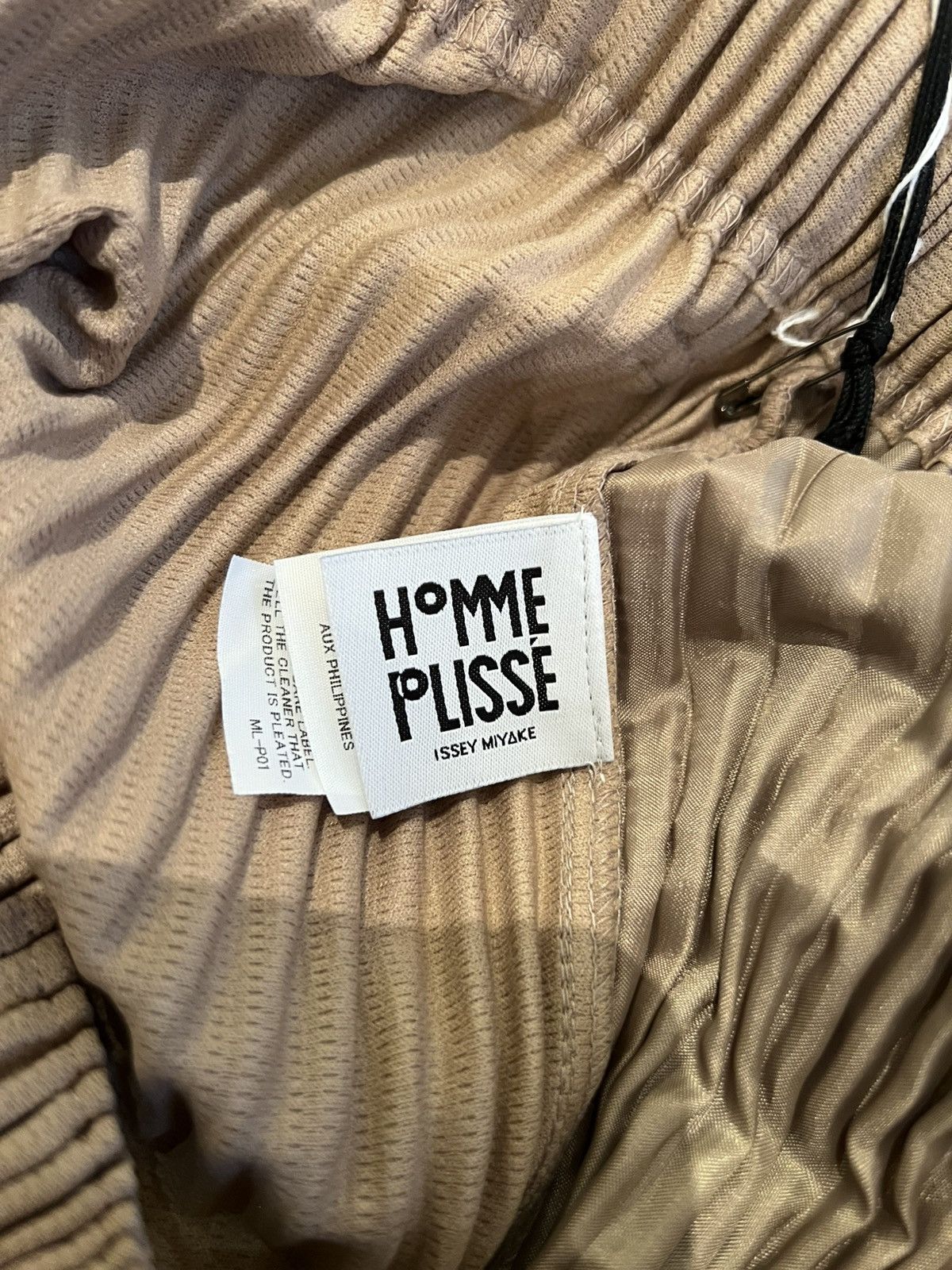 Pleats Please Issey Miyake HOMME PLISSÉ ISSEY MIYAKE Trousers Beige Size 2 Medium Size US 31 - 10 Thumbnail