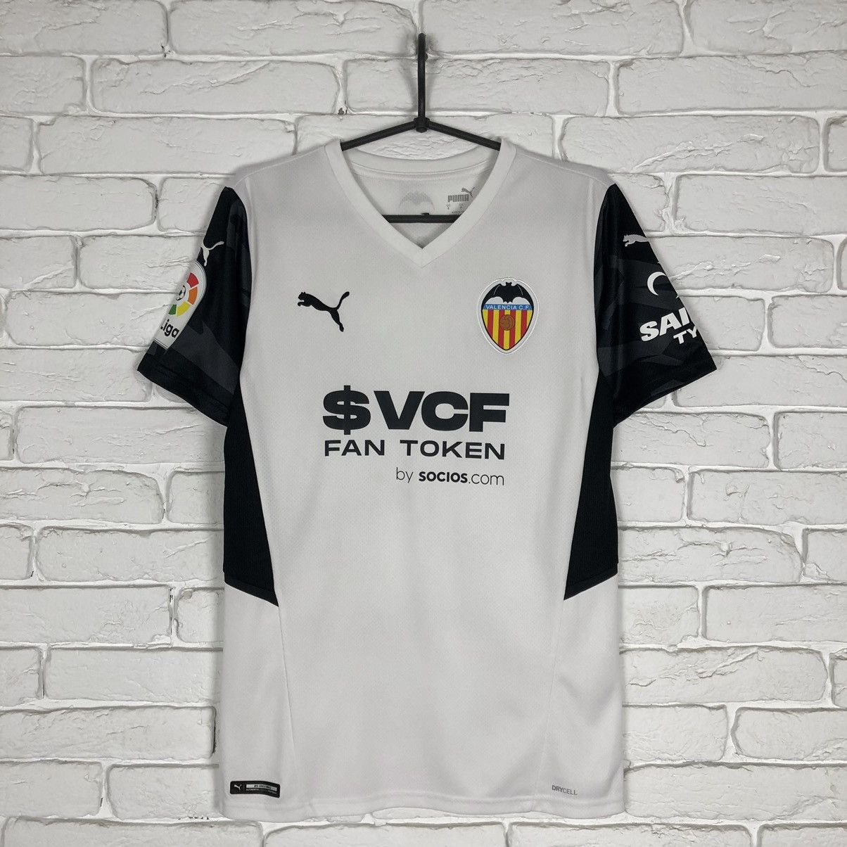 Puma Valencia #24 Comert 2021 2022 home soccer jersey Size US S / EU 44-46 / 1 - 2 Thumbnail