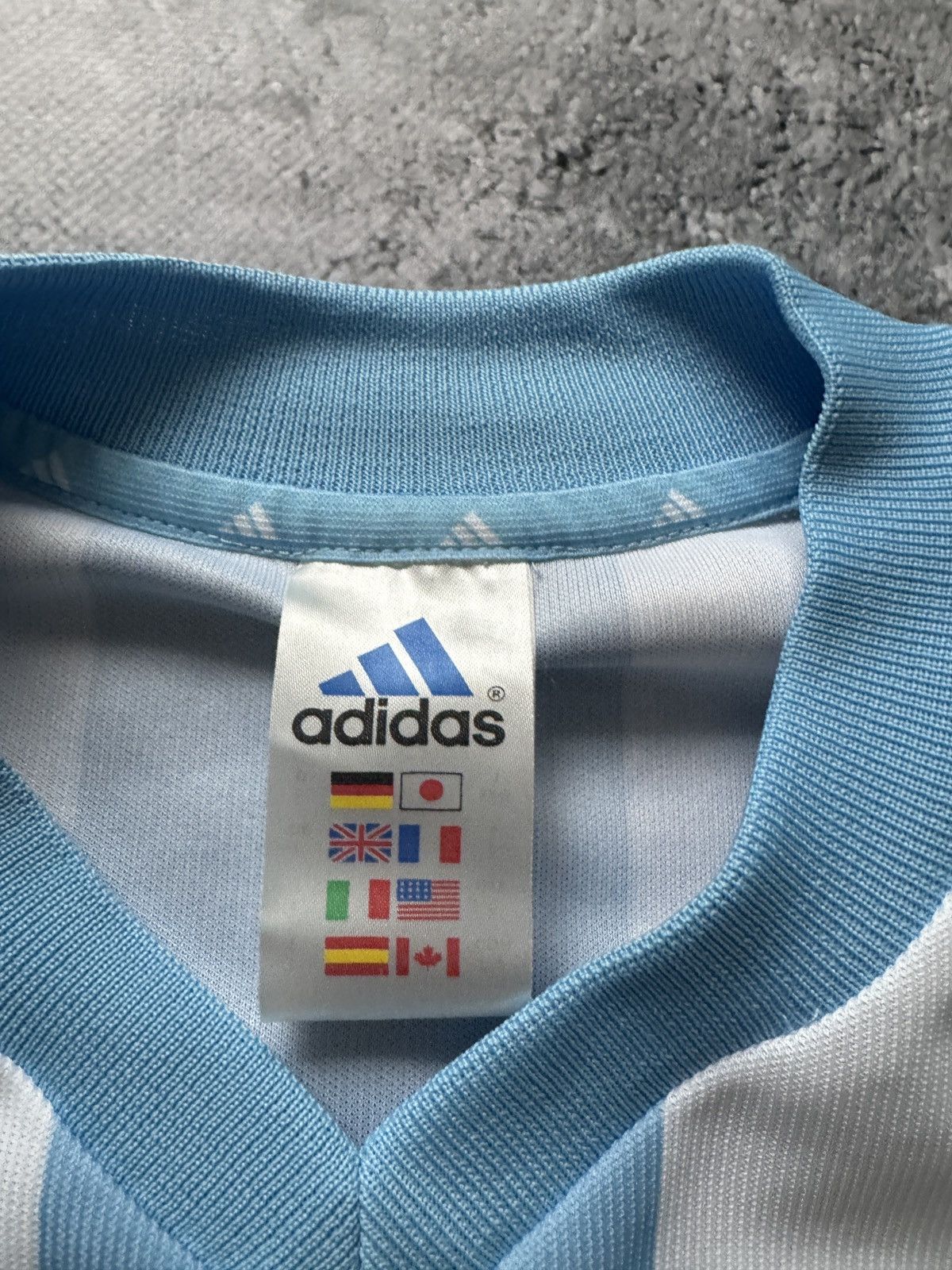Adidas ARGENTINA 2002/04 Adidas Home Football Jersey size L Size US L / EU 52-54 / 3 - 6 Thumbnail