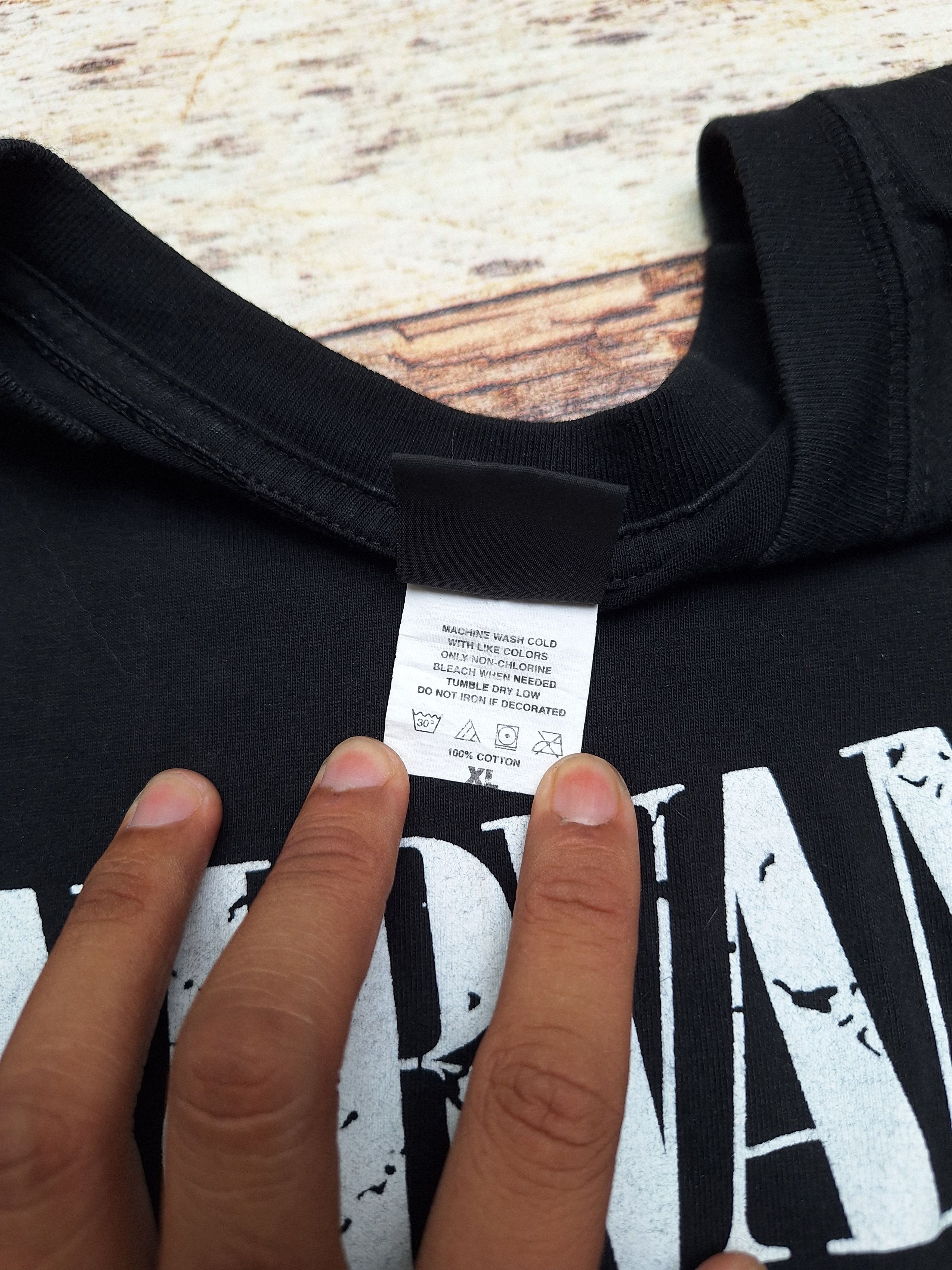 Vintage 🔥RARE🔥 Vintage nirvana 2004 tour magnet promotion tour tee Size US XL / EU 56 / 4 - 9 Thumbnail