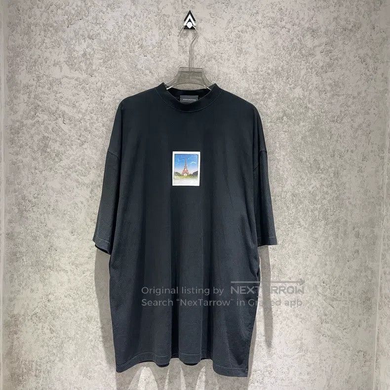 Balenciaga Balenciaga Eiffel Tower Polaroid Photo Black Short Sleeve Size US S / EU 44-46 / 1 - 1 Thumbnail