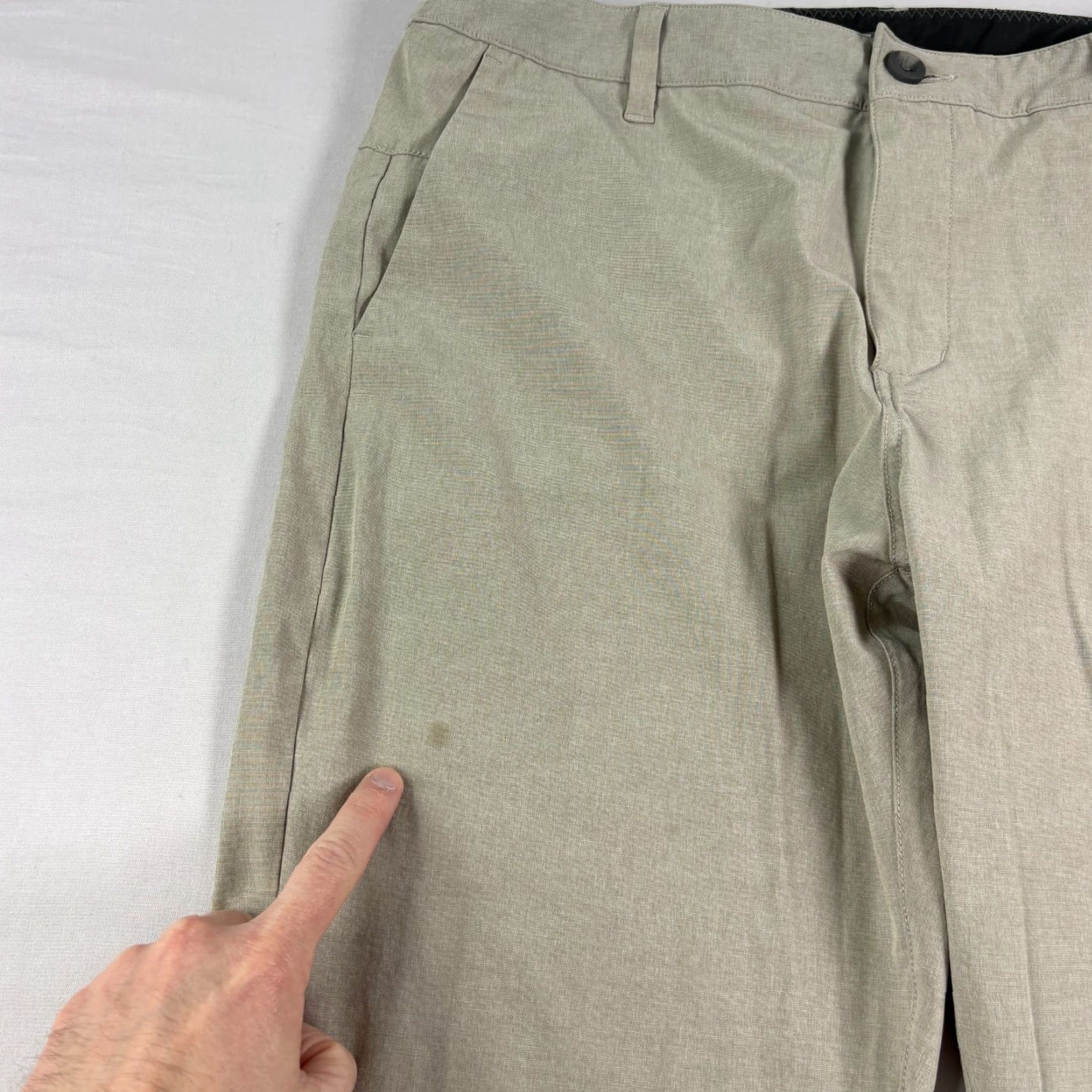 Vuori Vuori Mens Size 32 Beige Chino Golf Tech Stretch Performance Casual Pants Size US 32 / EU 48 - 2 Thumbnail